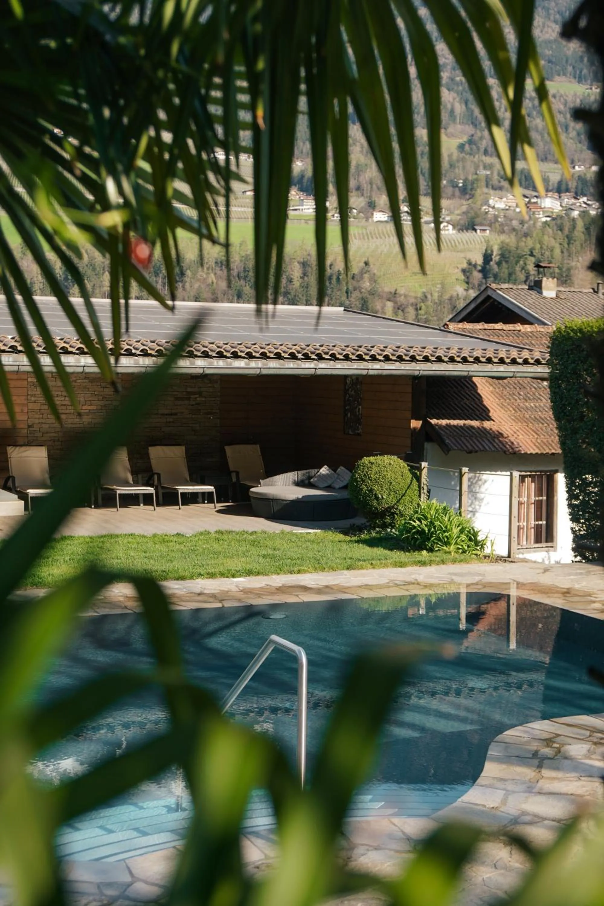 Swimming pool in Oberwirtshof