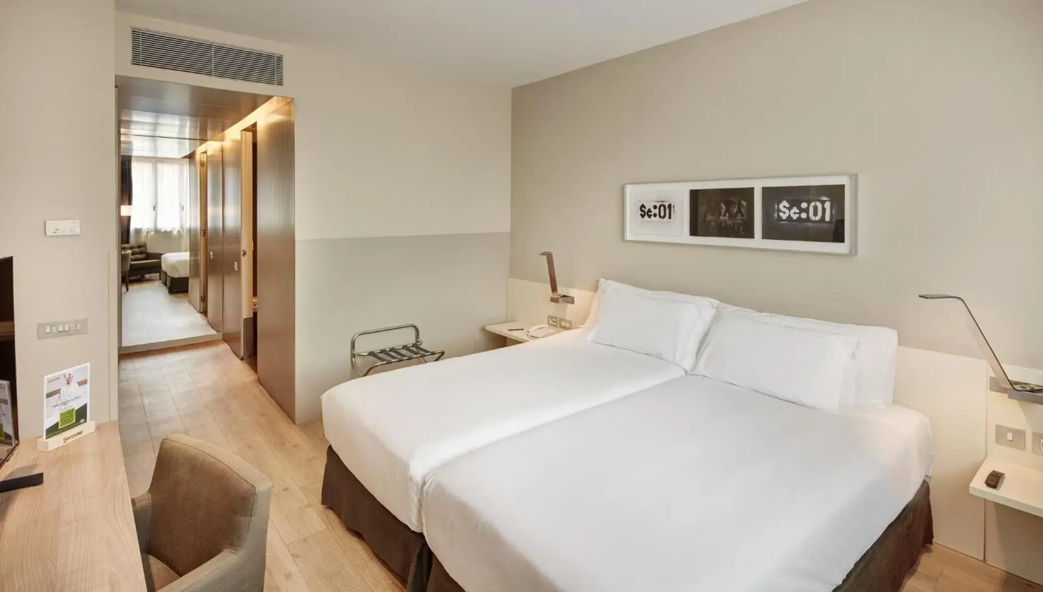 Twin Room in Sercotel Amister Art Hotel Barcelona Twin Room in Sercotel Amister Art Hotel Barcelona