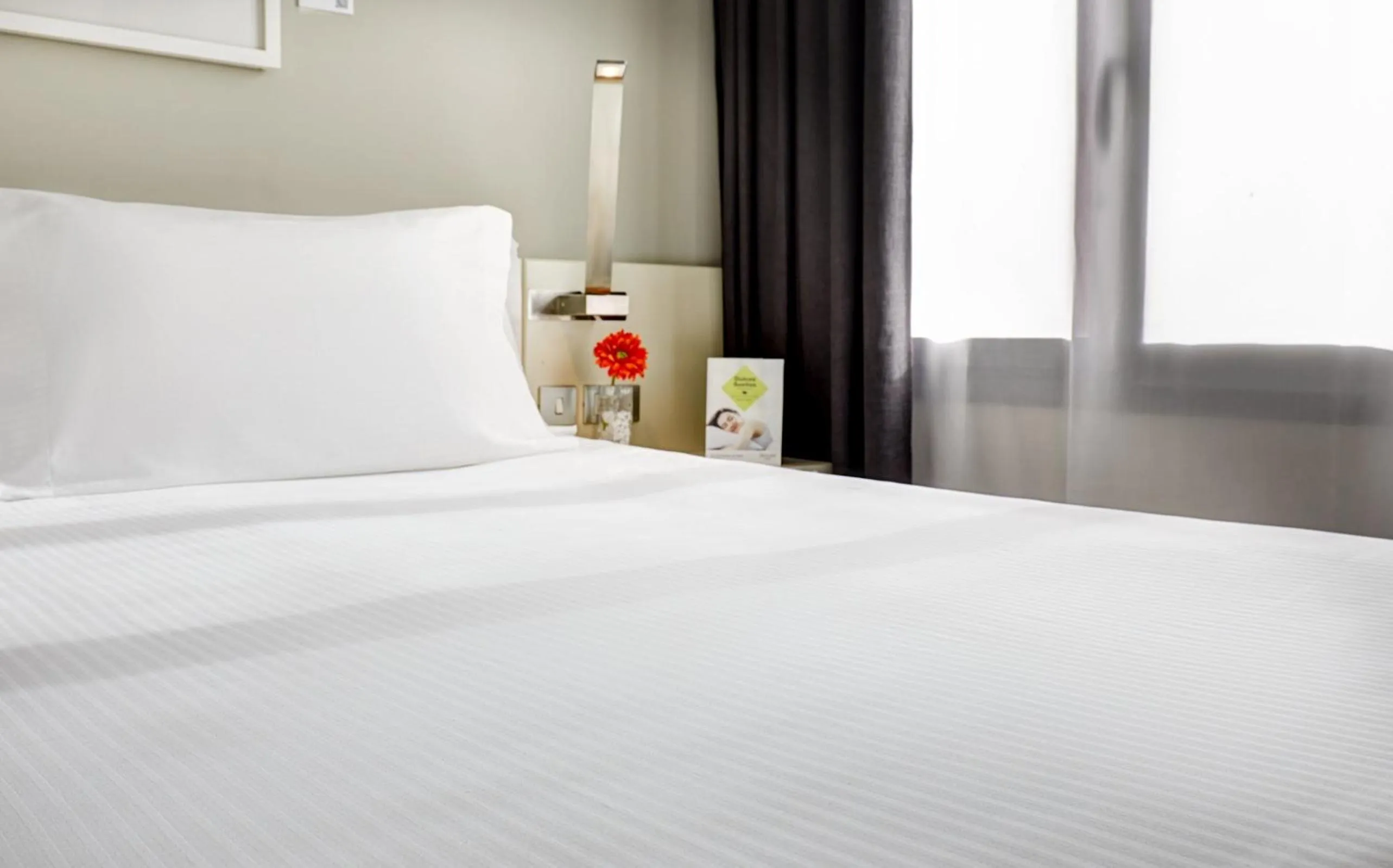 Photo of the whole room, Bed in Sercotel Amister Art Hotel Barcelona