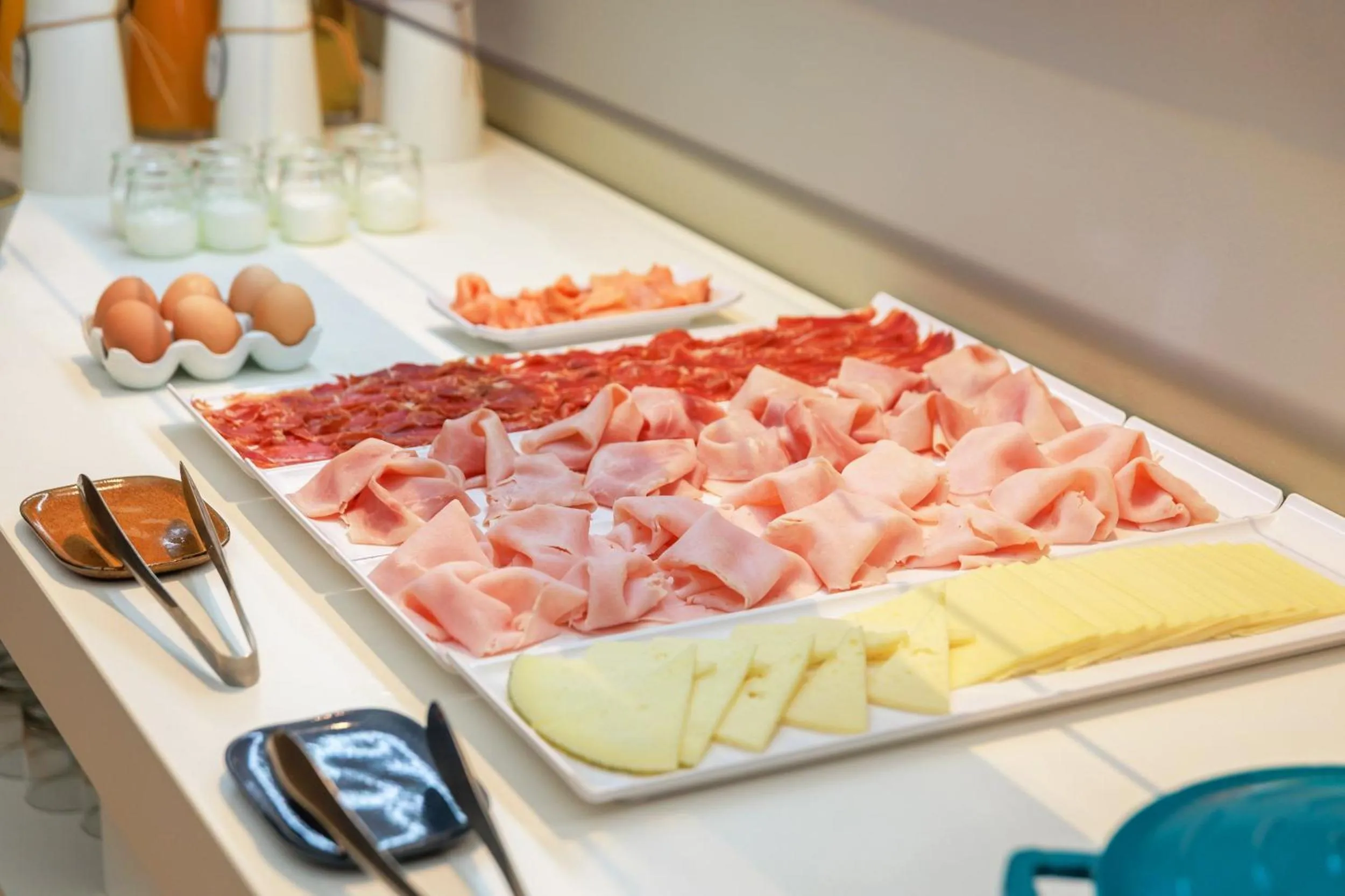 Buffet breakfast in Sercotel Maya Alicante