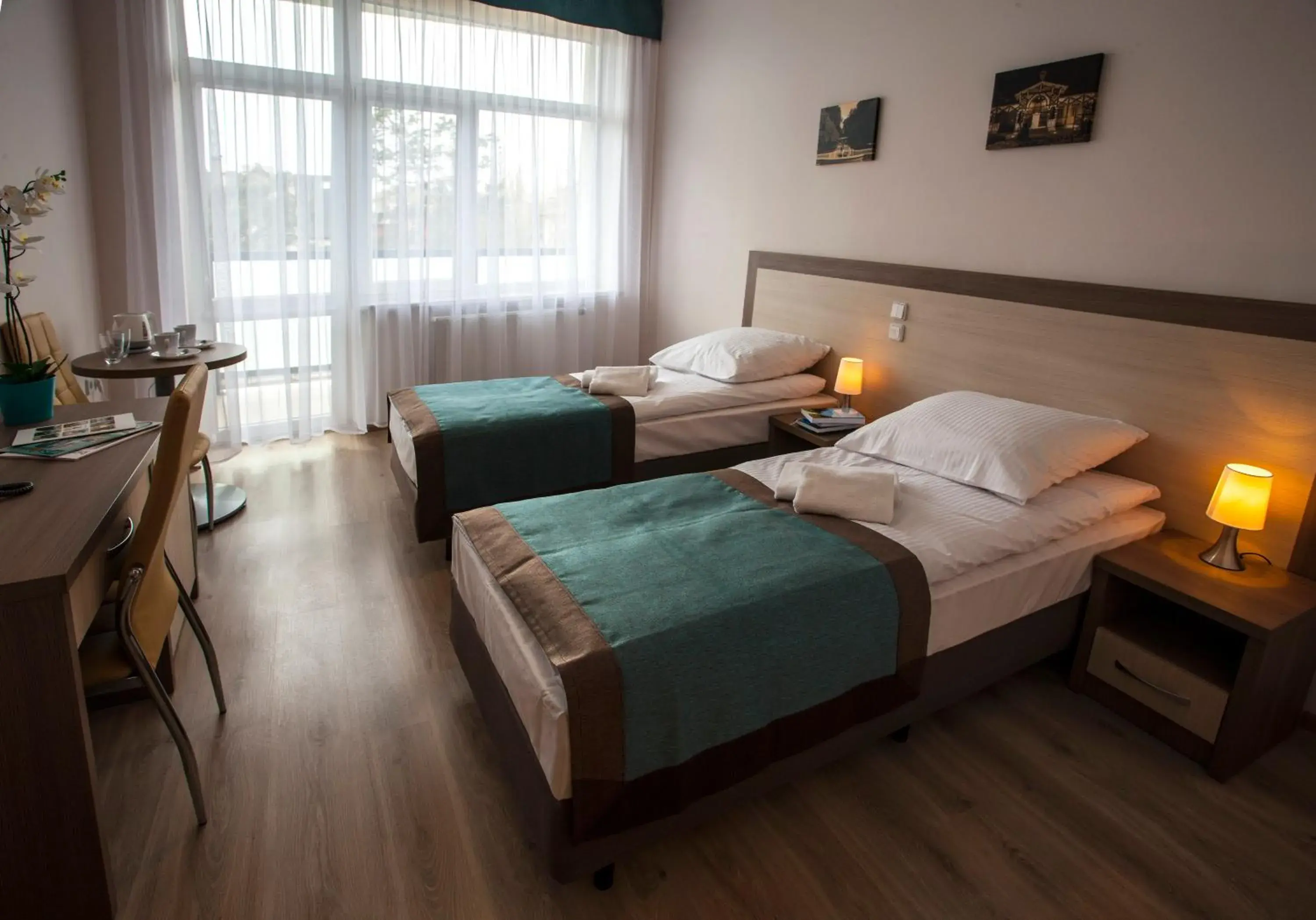 Twin Room in Dom Zdrojowy Twin Room in Dom Zdrojowy