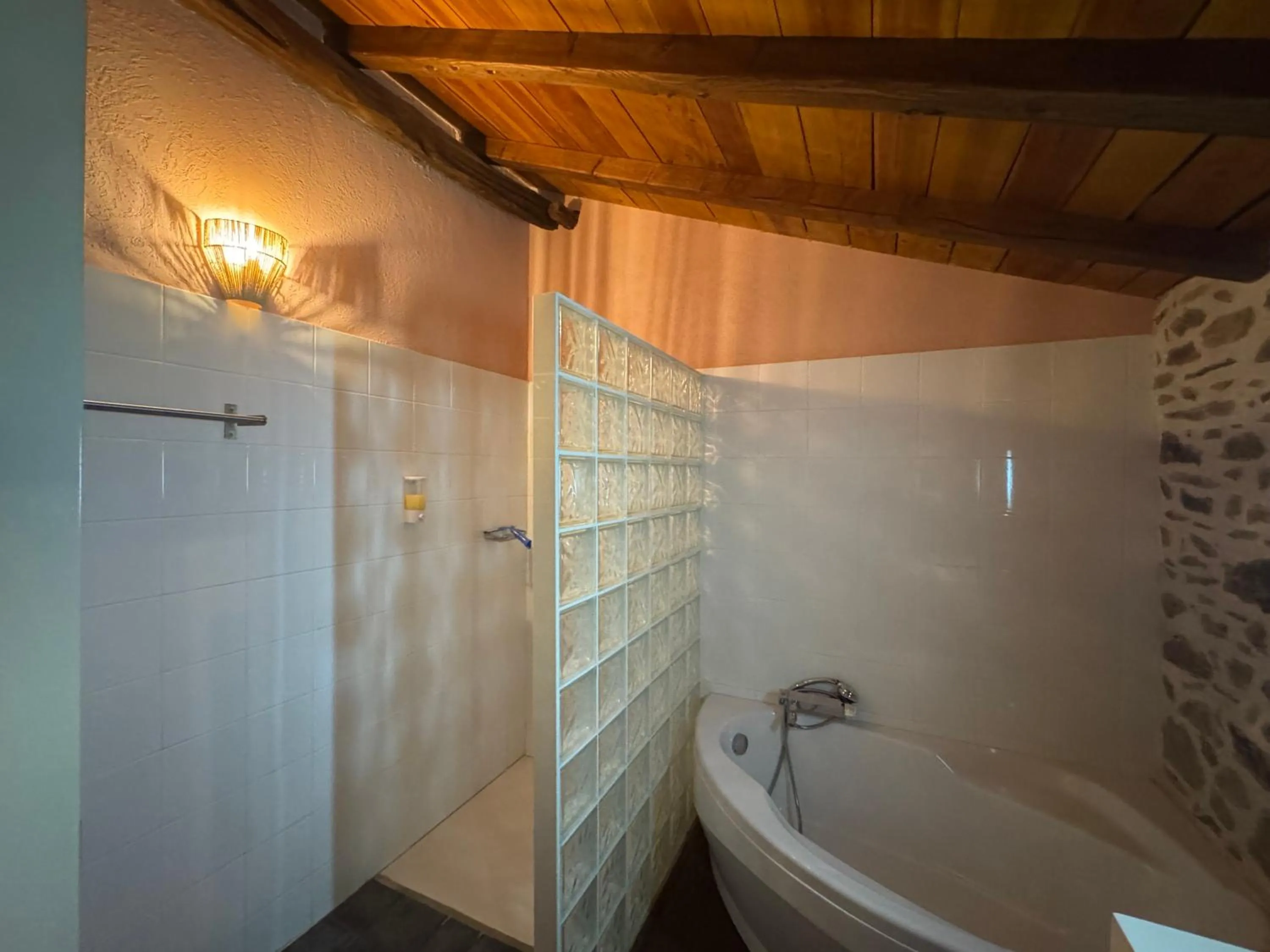 Domaine de Brise Bois - Chambres & Gîtes