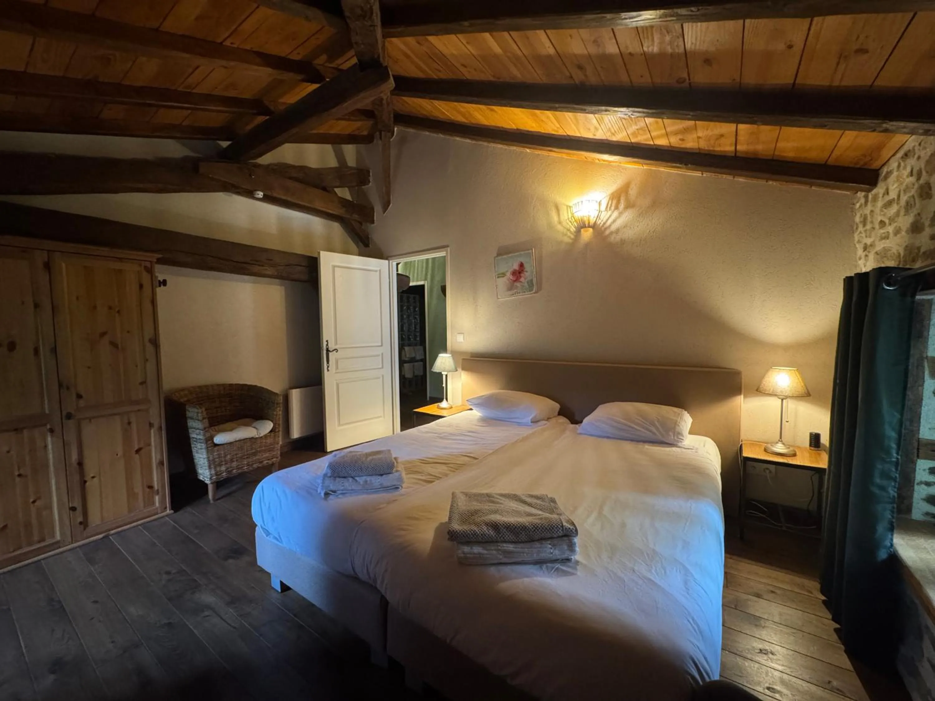 Bed in Domaine de Brise Bois - Chambres & Gîtes