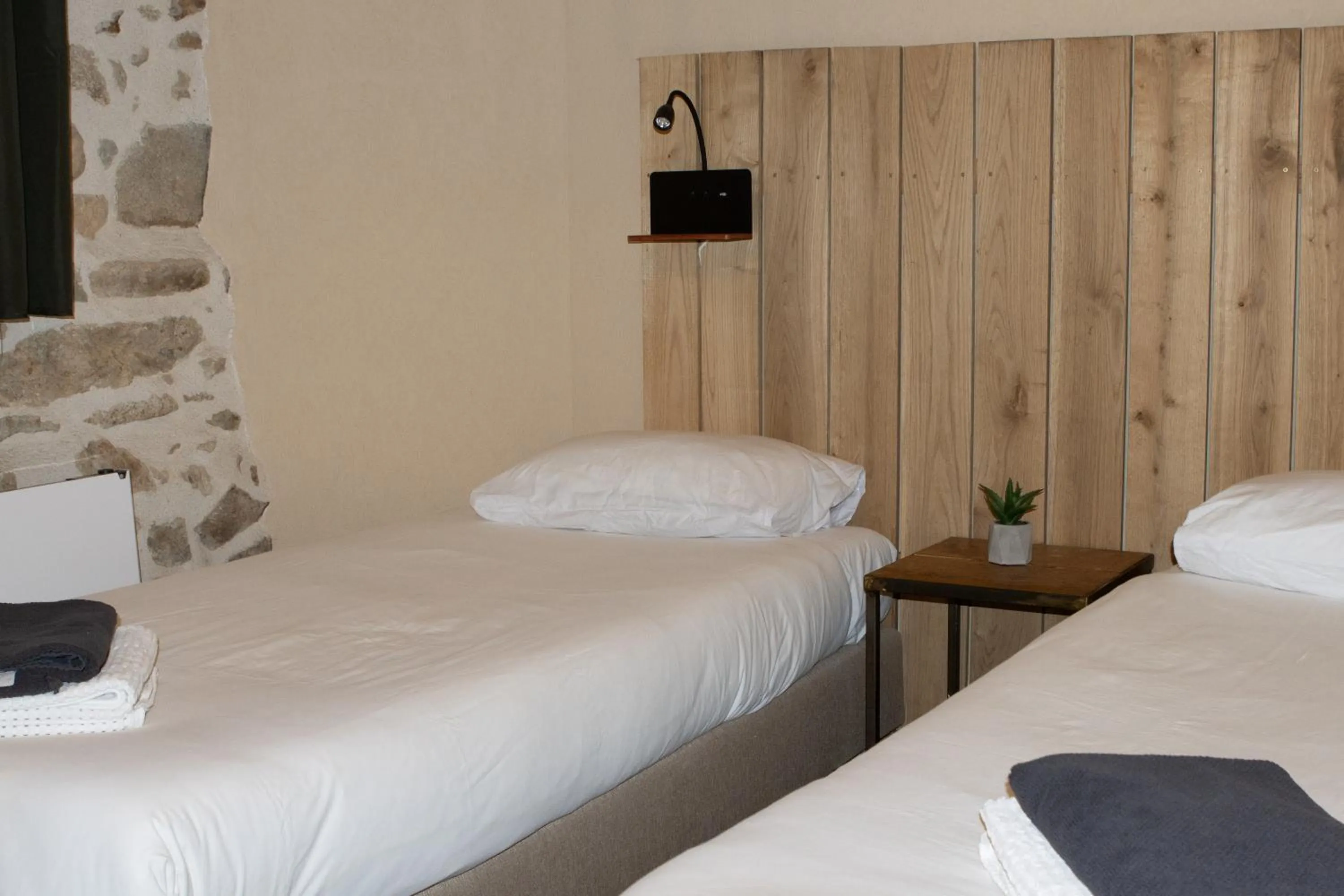 Bed in Domaine de Brise Bois - Chambres & Gîtes