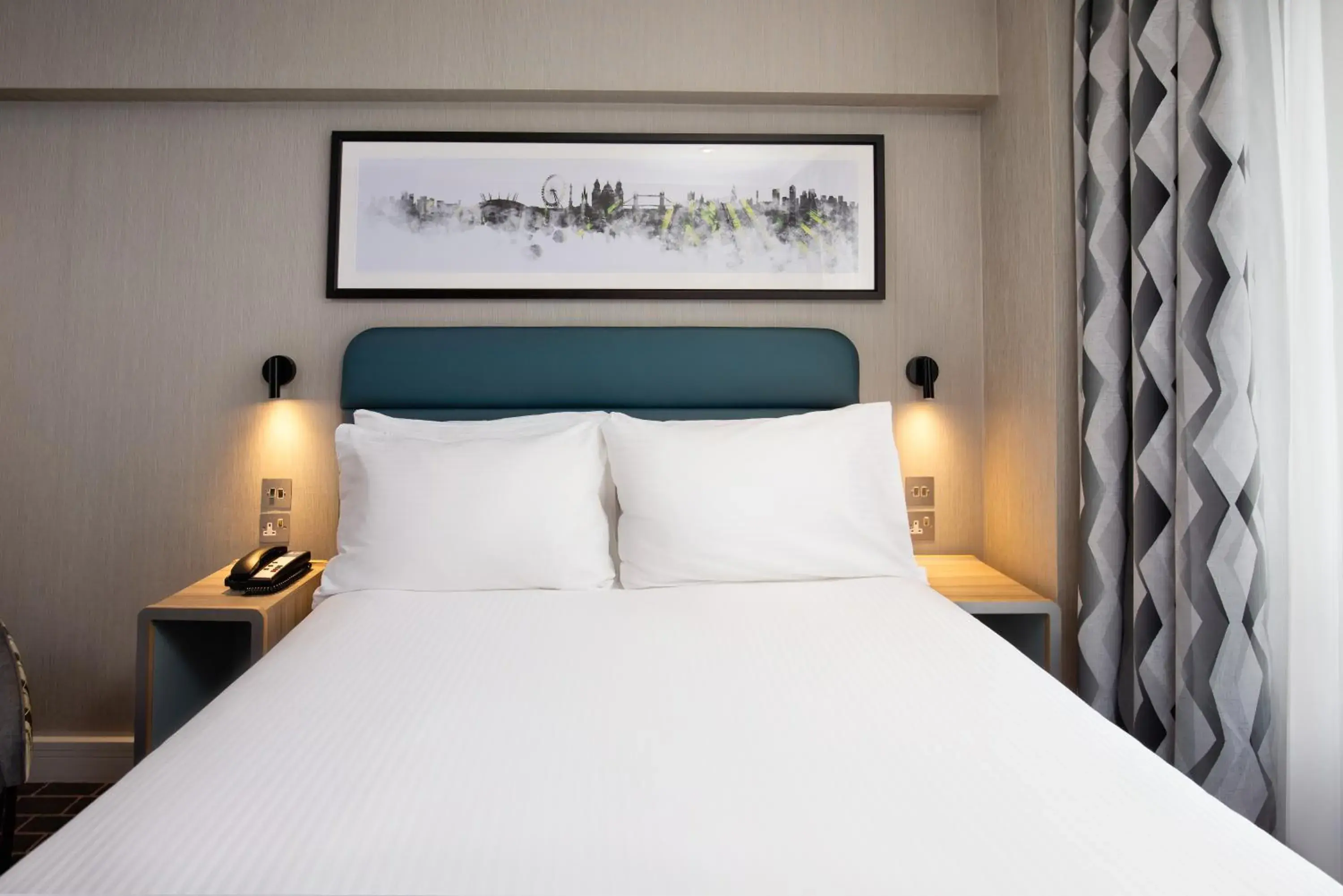 City Sleeper Double Room in City Sleeper at Royal National Hotel City Sleeper Double Room in City Sleeper at Royal National Hotel