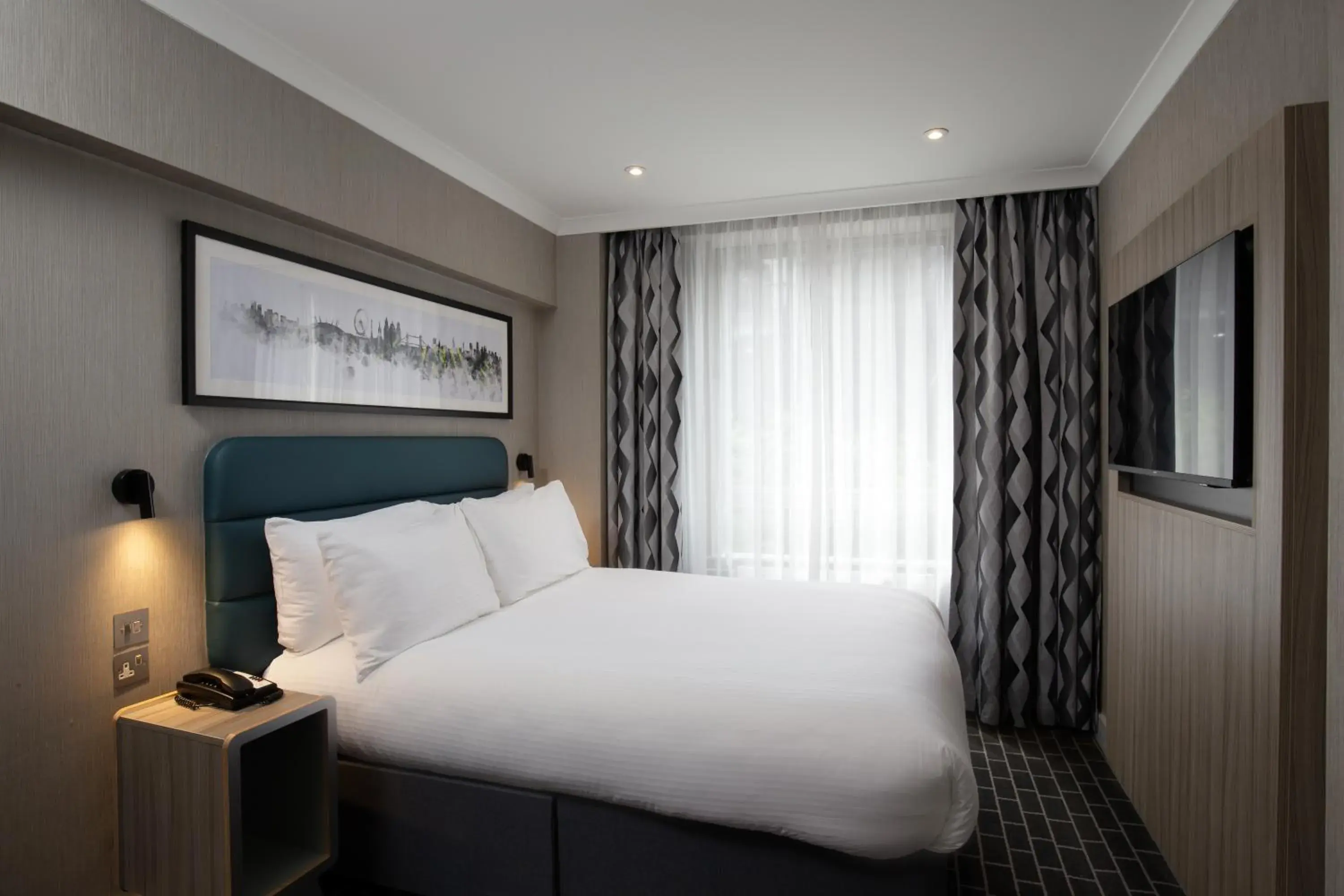 City Sleeper Business Single Room - single occupancy in City Sleeper at Royal National Hotel City Sleeper Business Single Room - single occupancy in City Sleeper at Royal National Hotel