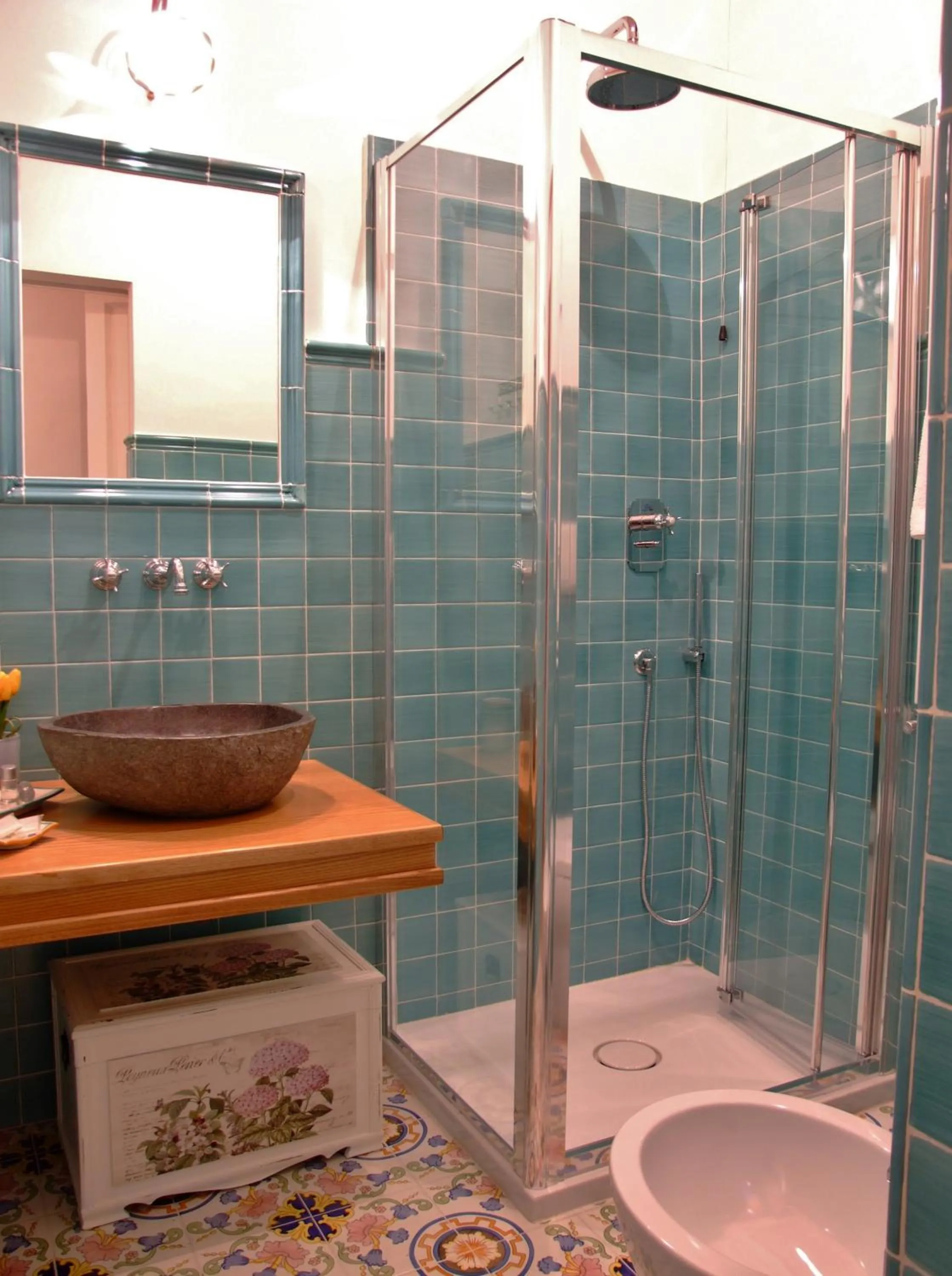 Shower in L'Una di Notte