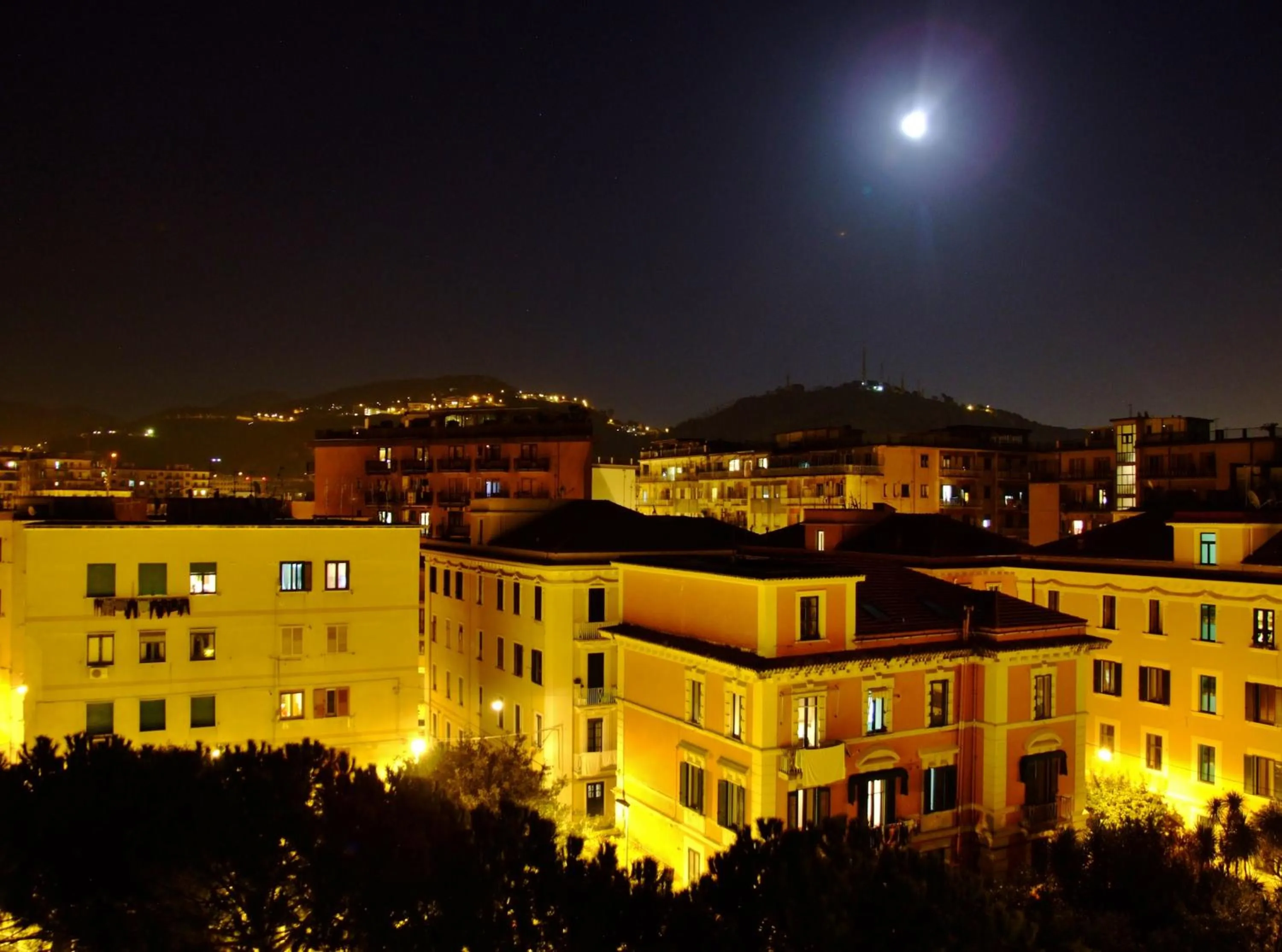 City view in L'Una di Notte