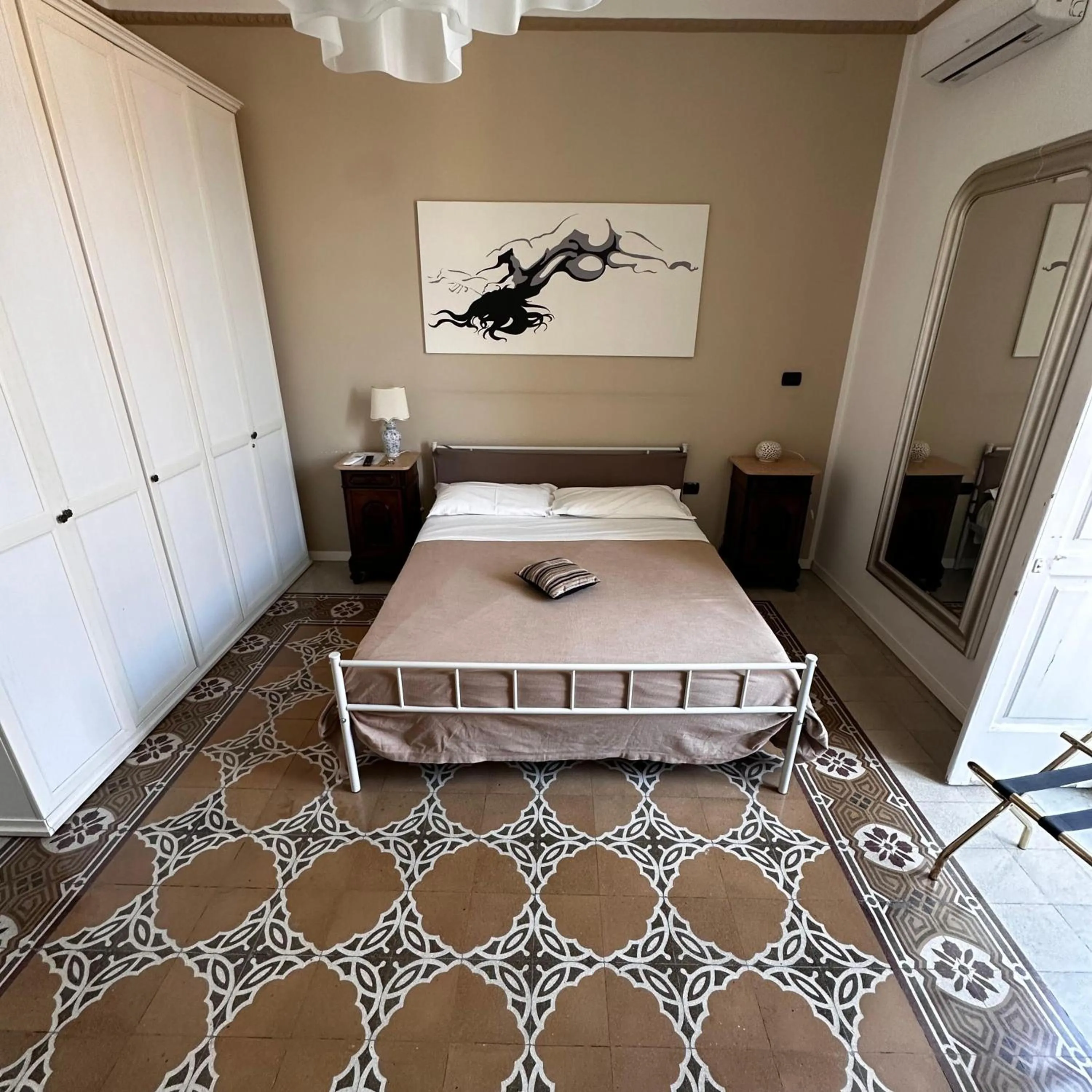 Photo of the whole room, Bed in L'Una di Notte