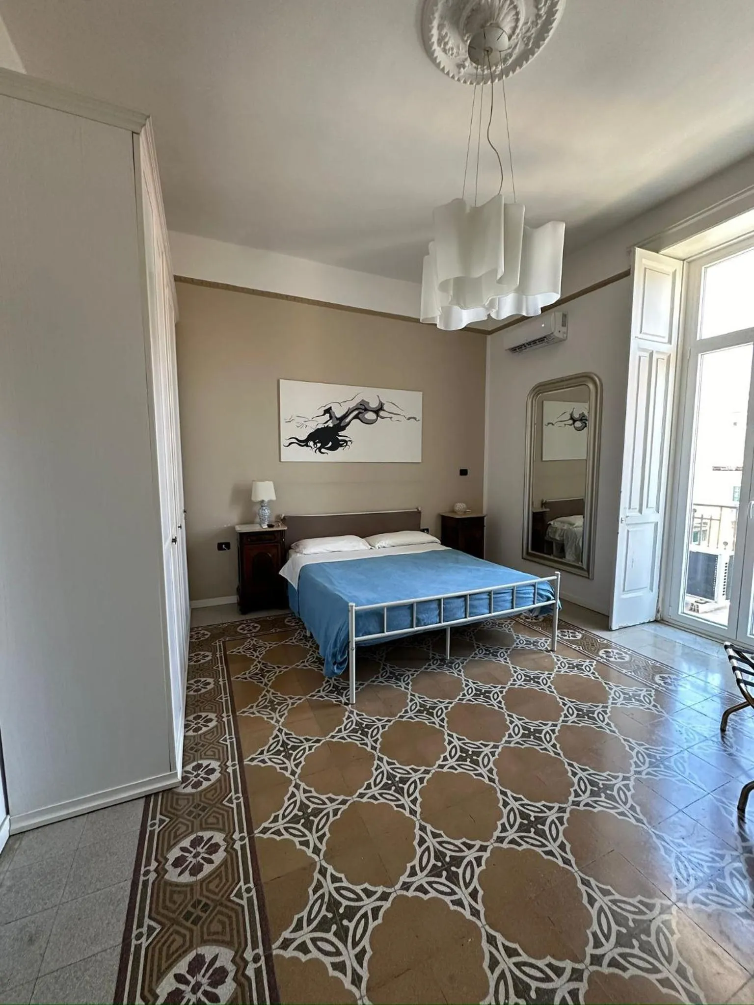 Photo of the whole room, Bed in L'Una di Notte