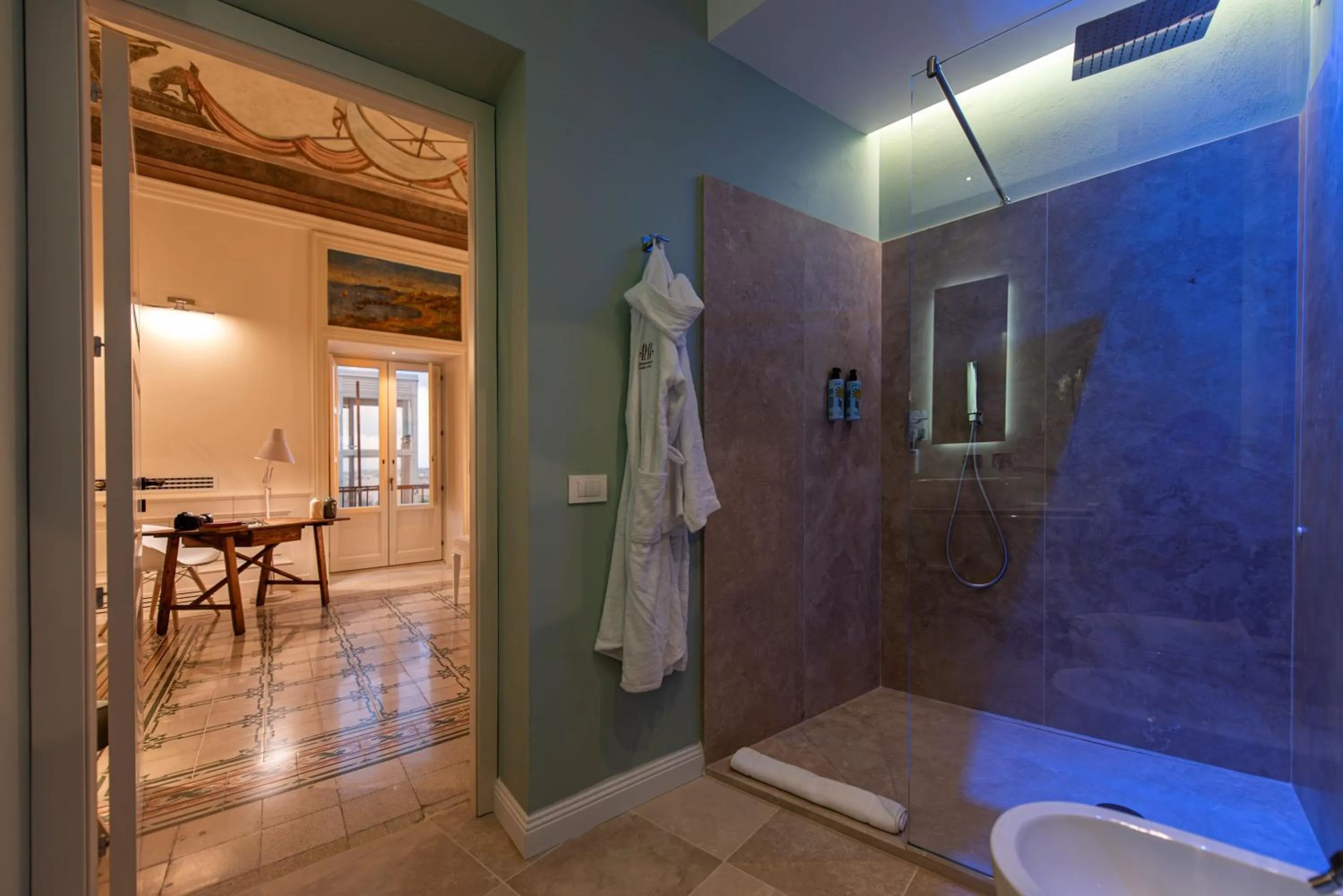Shower in Costamante Suites & Spa