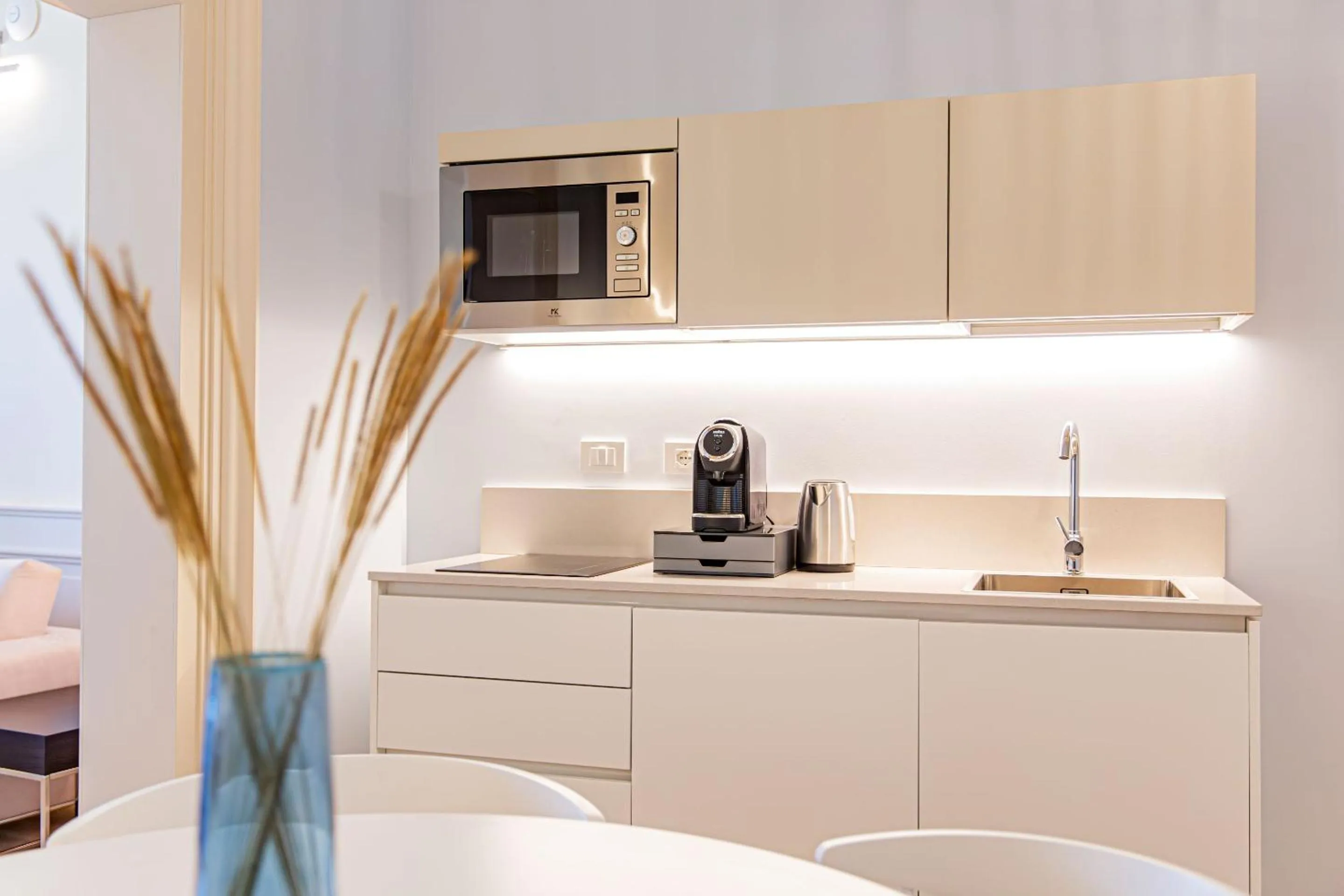 kitchen in Costamante Suites & Spa