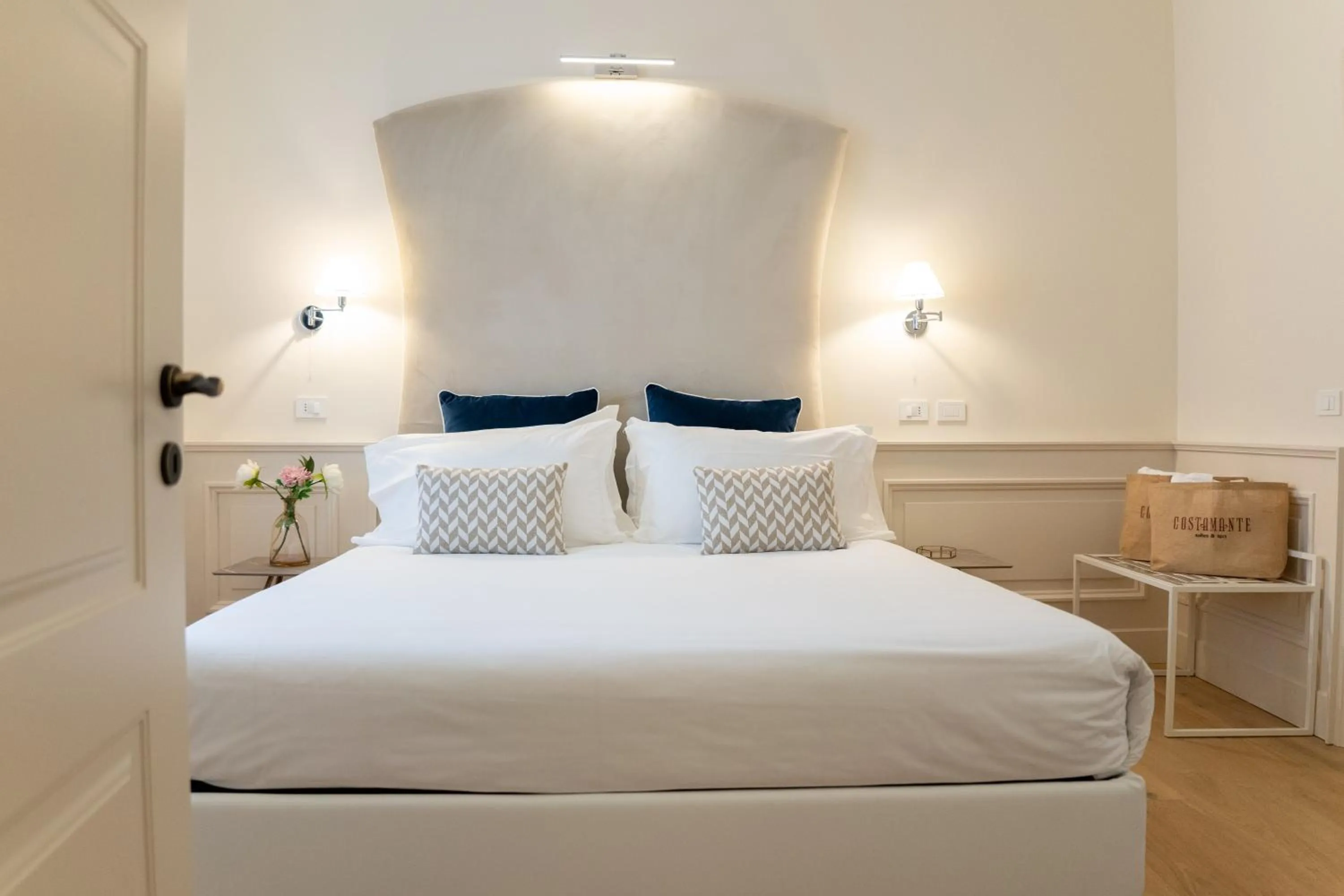 Bedroom, Bed in Costamante Suites & Spa