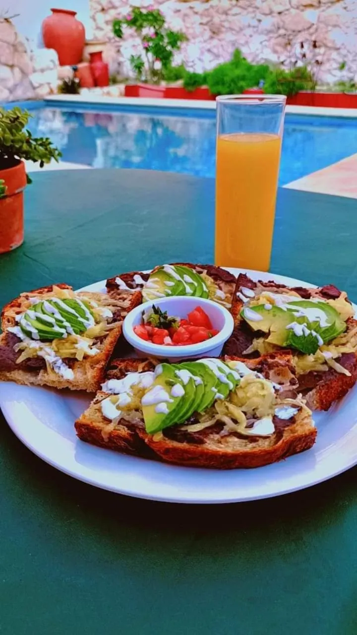 Restaurant/places to eat in Hotel Mucuy