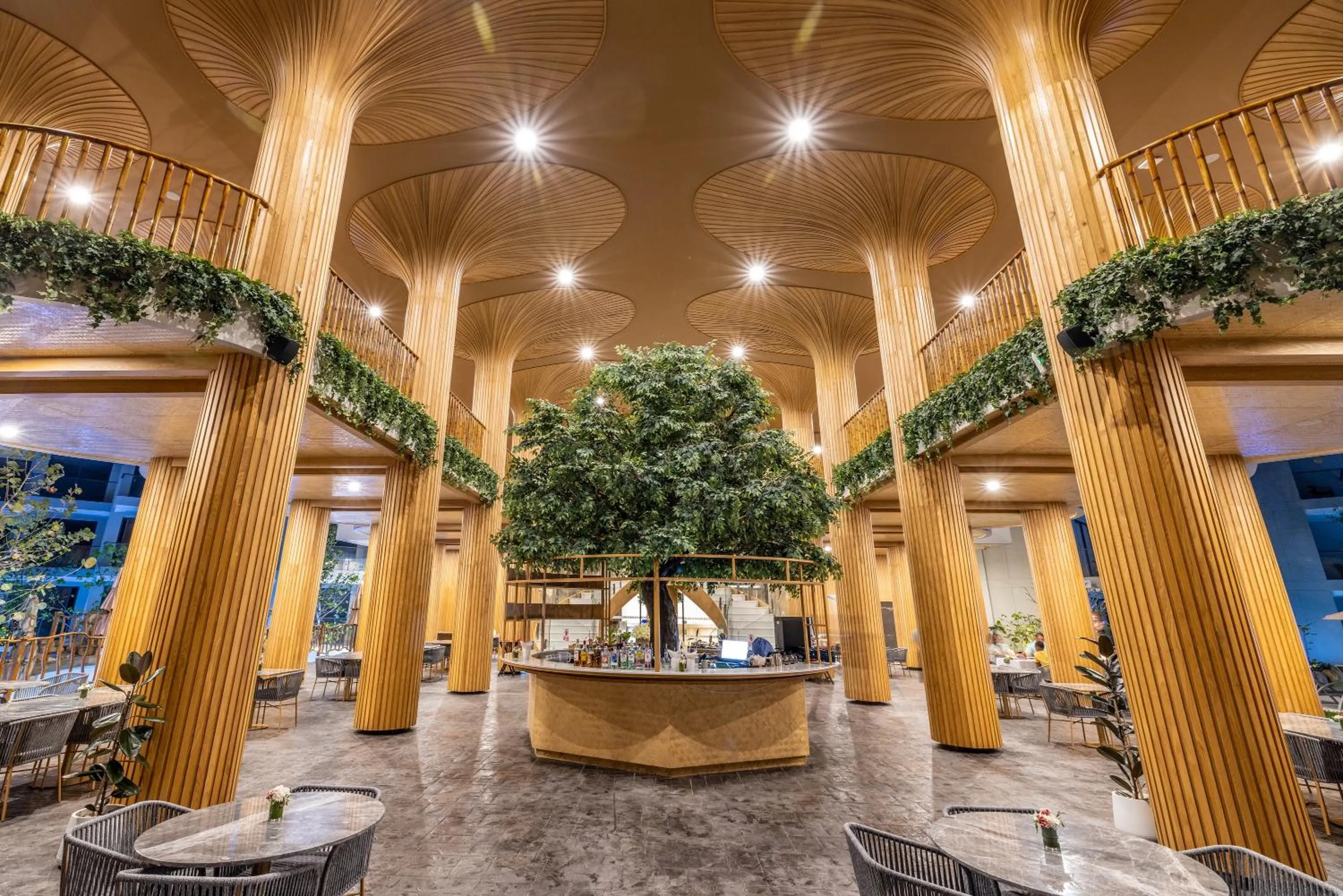 Restaurant/places to eat in Phuket Emerald Beach Resort