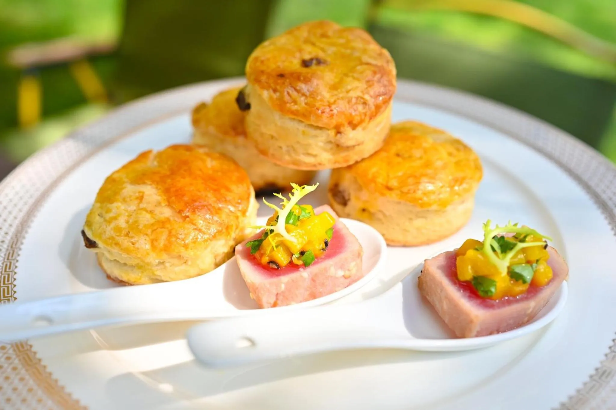 Restaurant/places to eat in Crowne Plaza Chongqing New North Zone by IHG