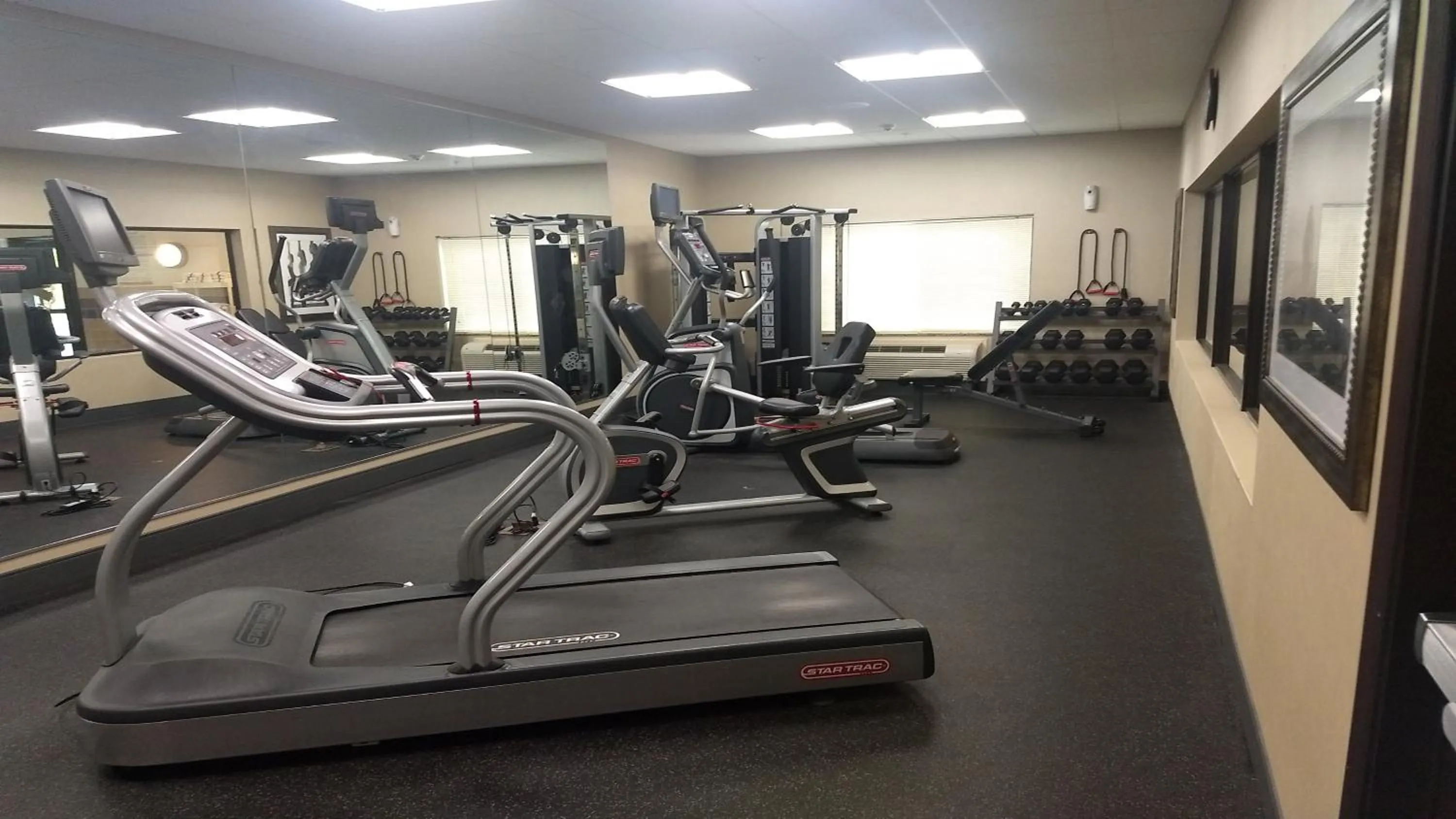 Fitness centre/facilities in Holiday Inn Express & Suites Cambridge by IHG