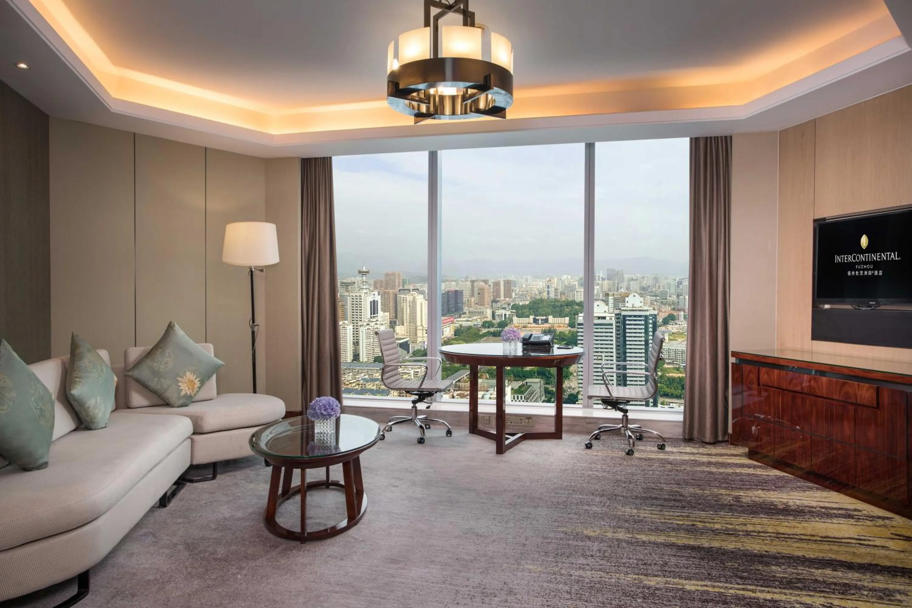 Communal lounge/ TV room in InterContinental Fuzhou