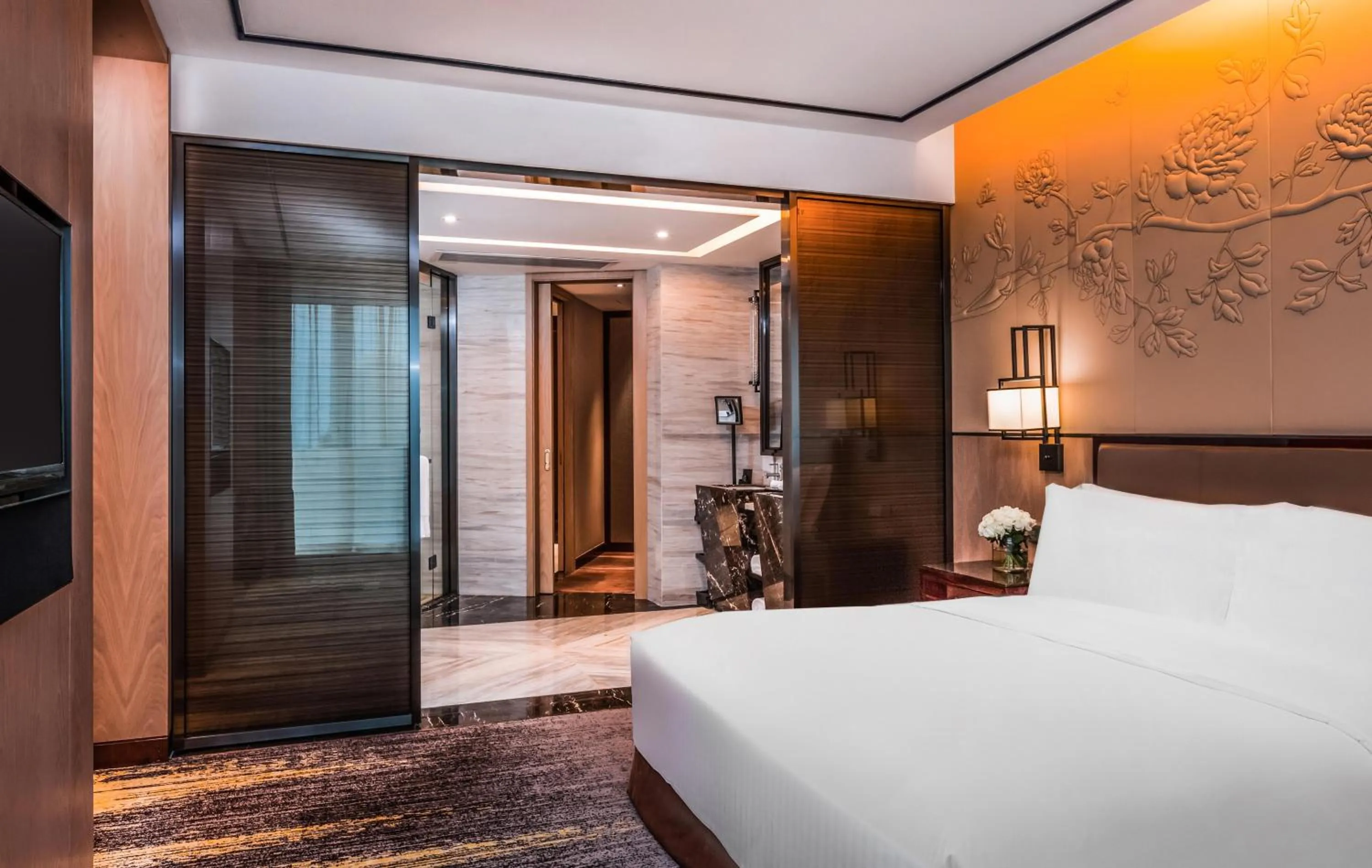 Bed in InterContinental Fuzhou