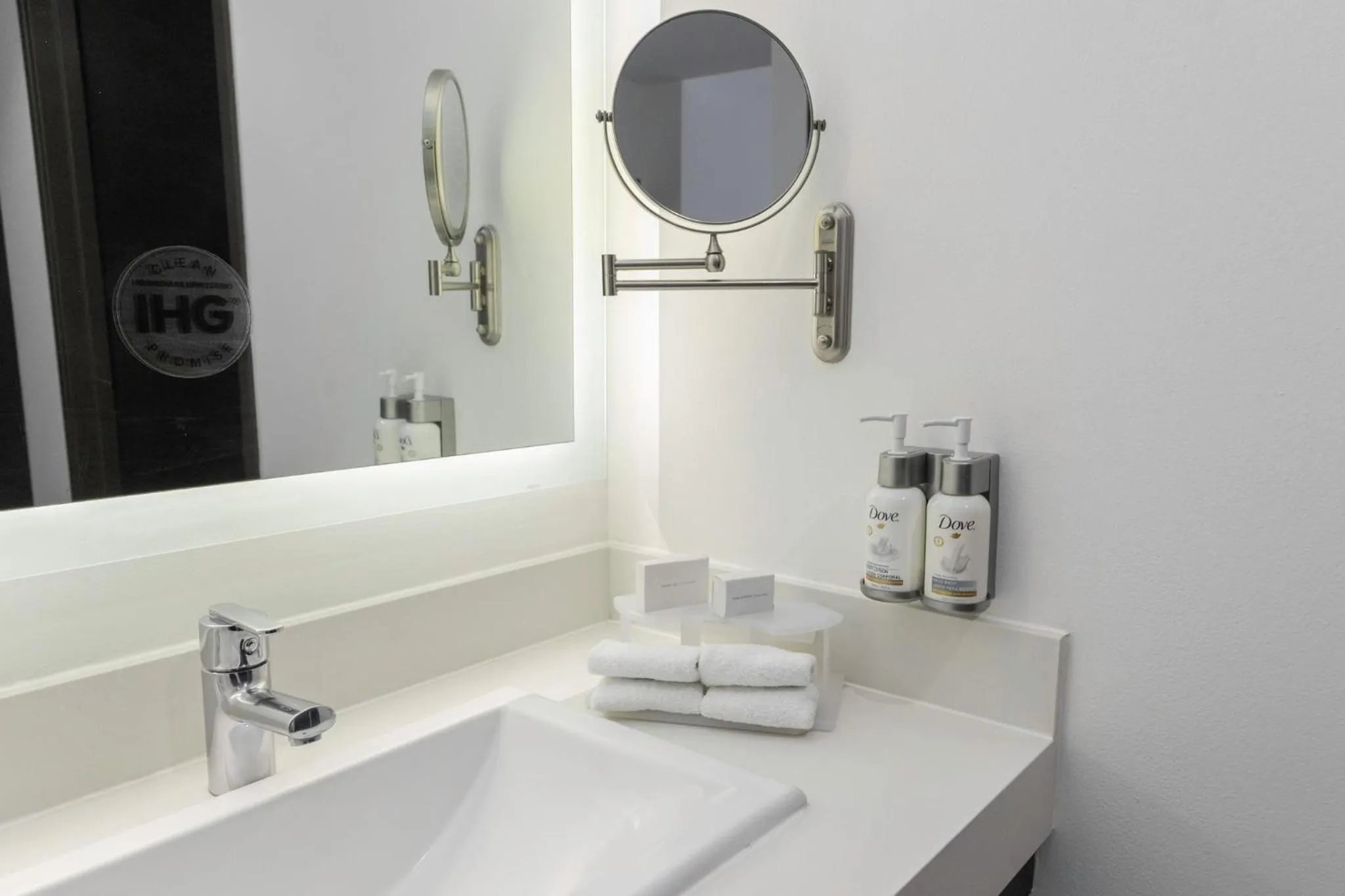 Photo of the whole room in Holiday Inn Express & Suites Puebla Angelopolis by IHG