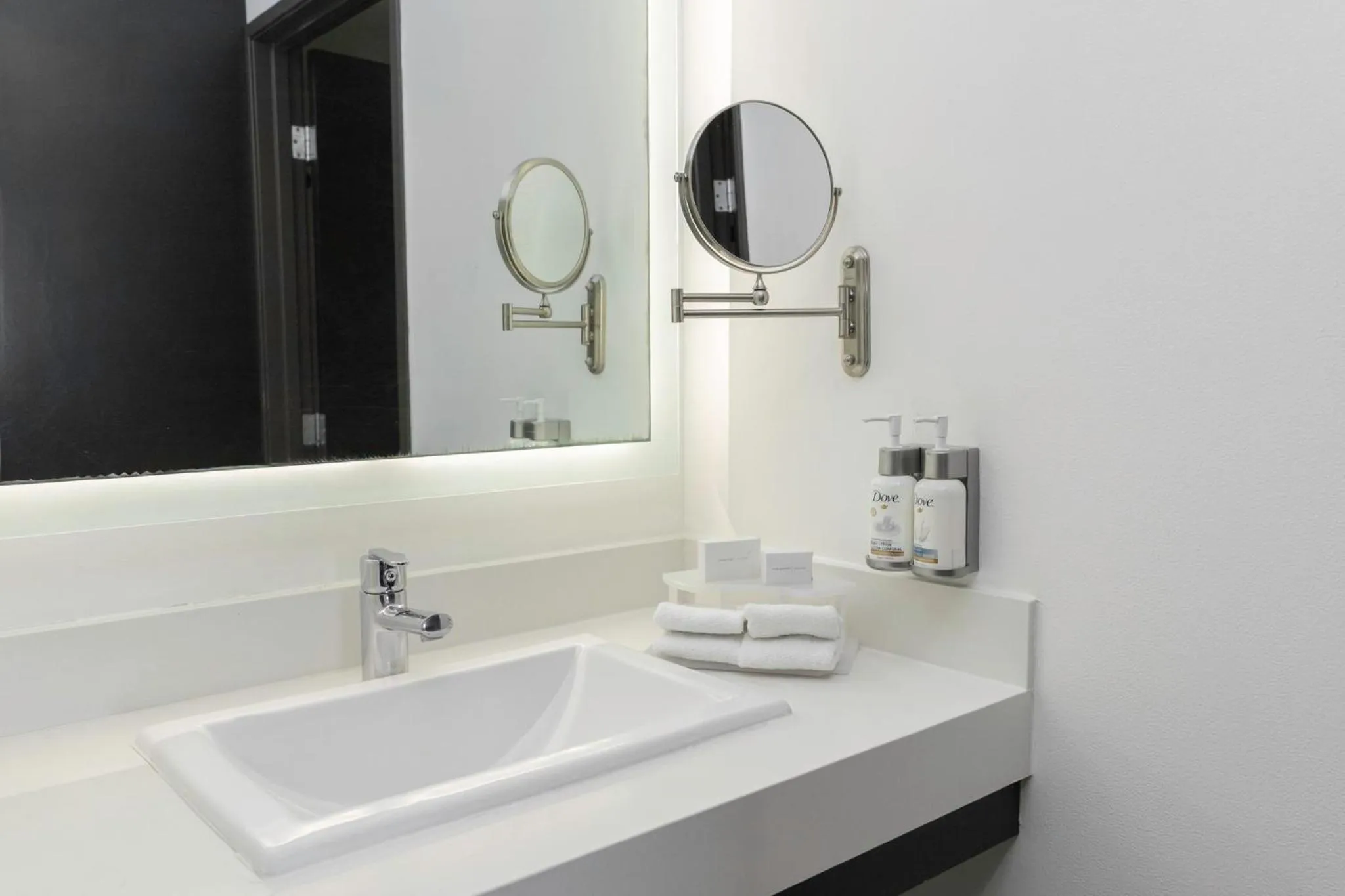 Photo of the whole room in Holiday Inn Express & Suites Puebla Angelopolis by IHG