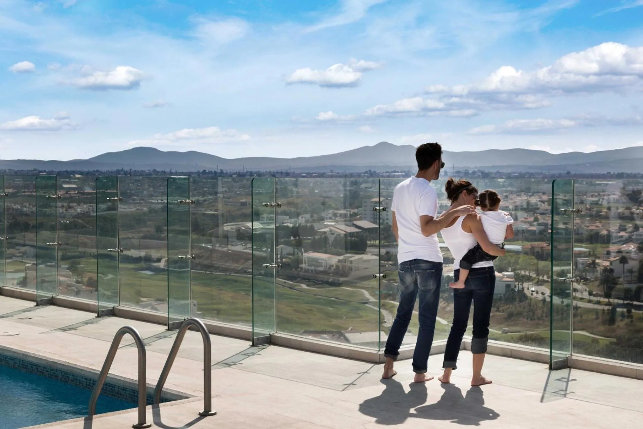 Swimming pool in Holiday Inn Express & Suites Puebla Angelopolis by IHG