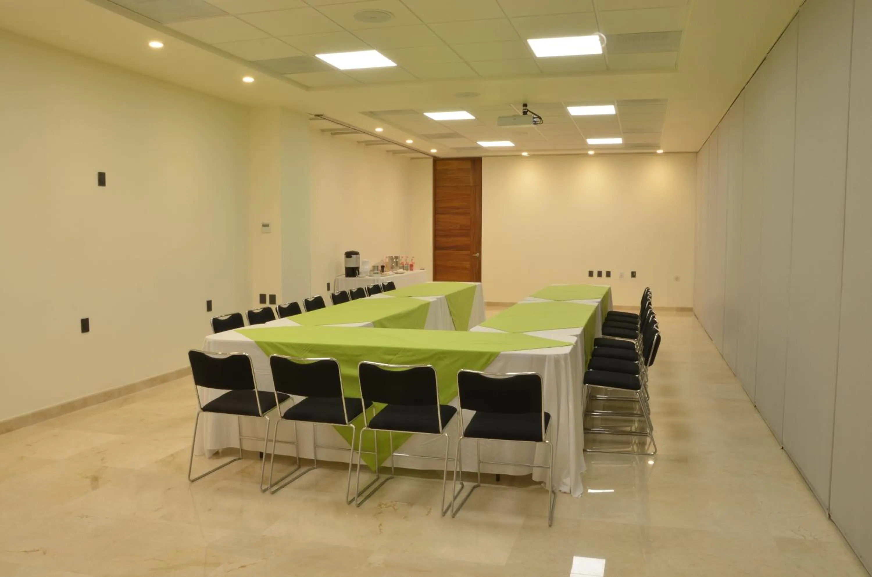 Meeting/conference room in Holiday Inn Express Puerto Vallarta by IHG