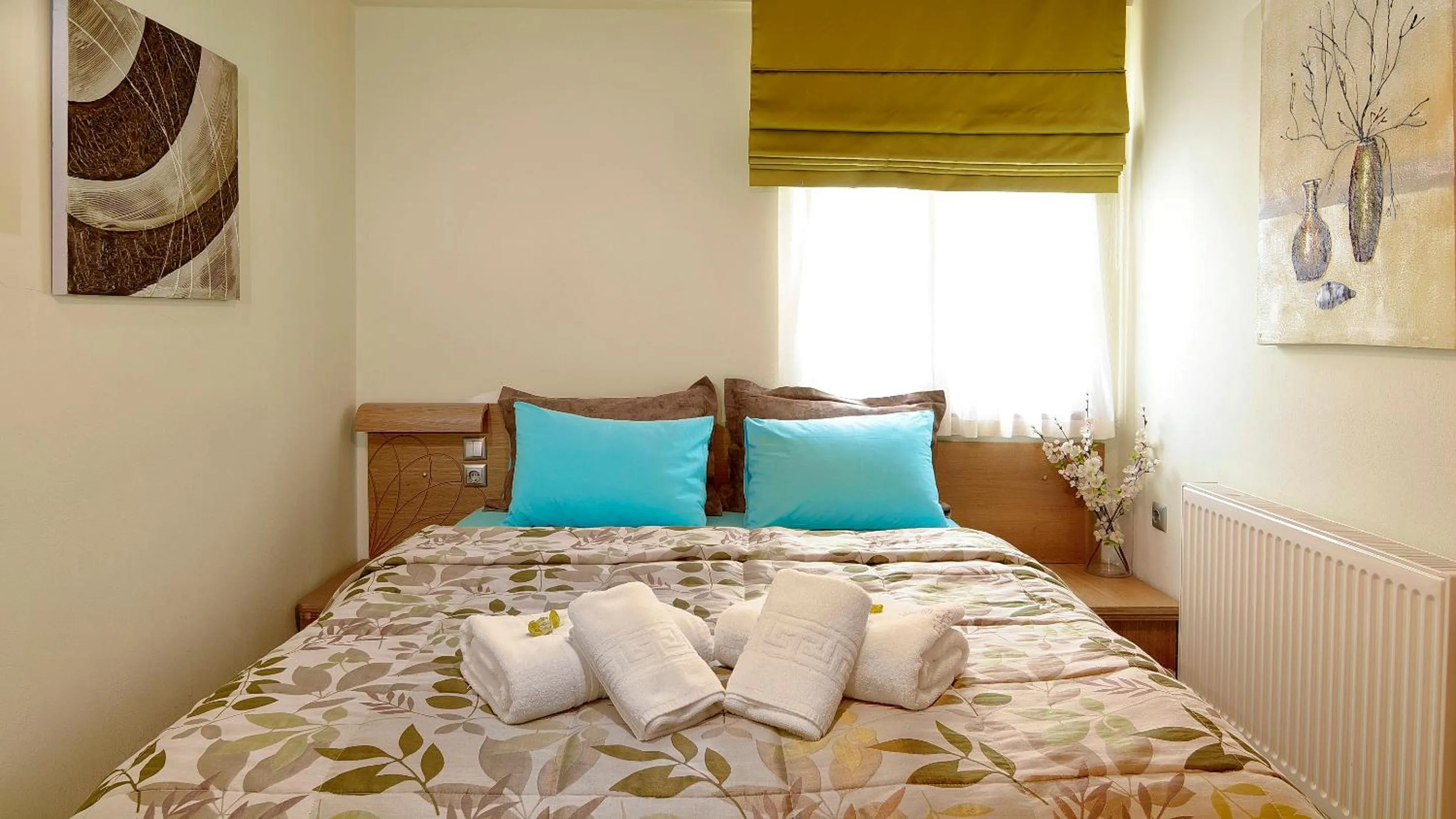 Toilet, Bed in Dilofo Hotel Luxury Suites