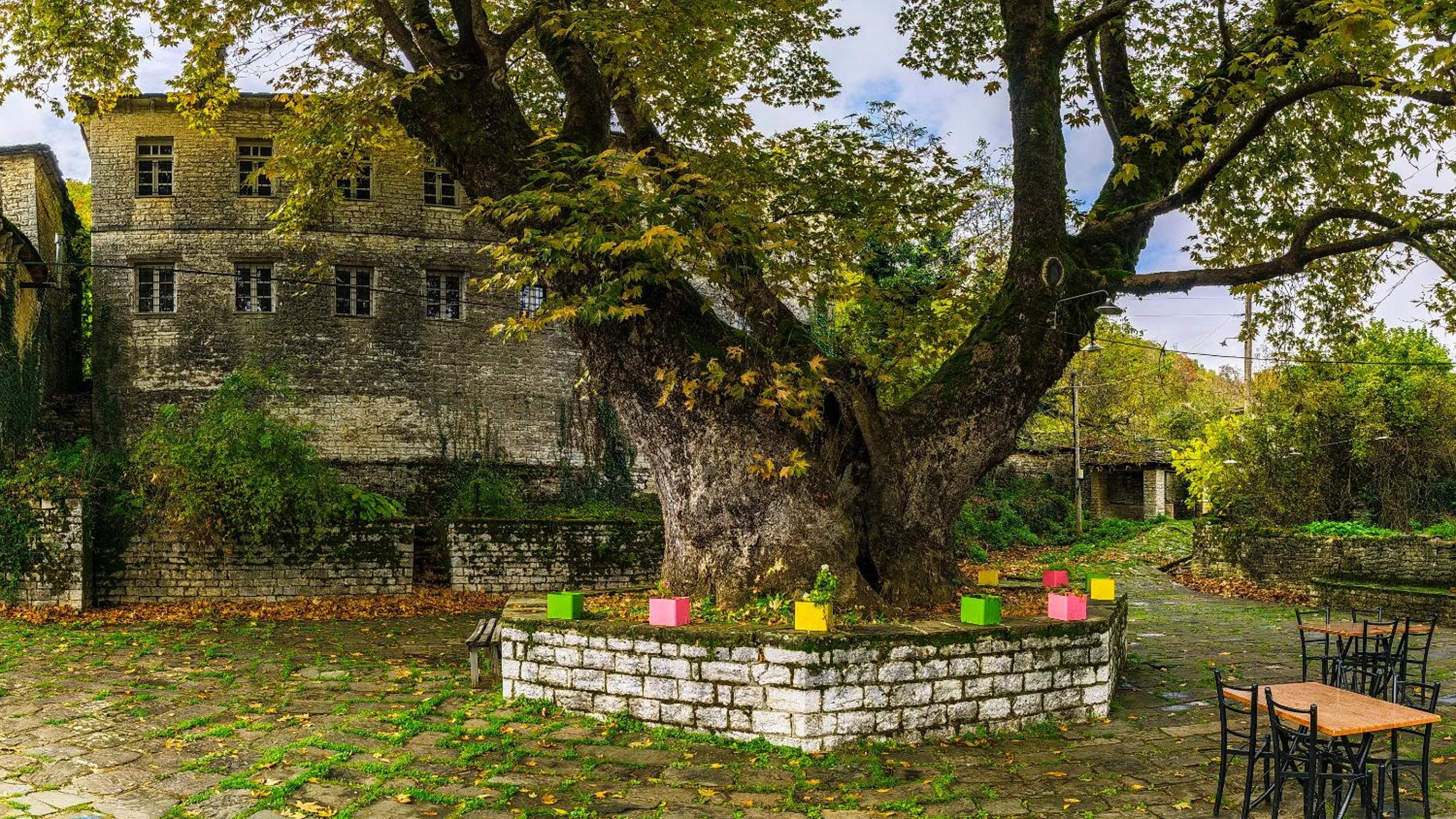 Nearby landmark in Dilofo Hotel Luxury Suites