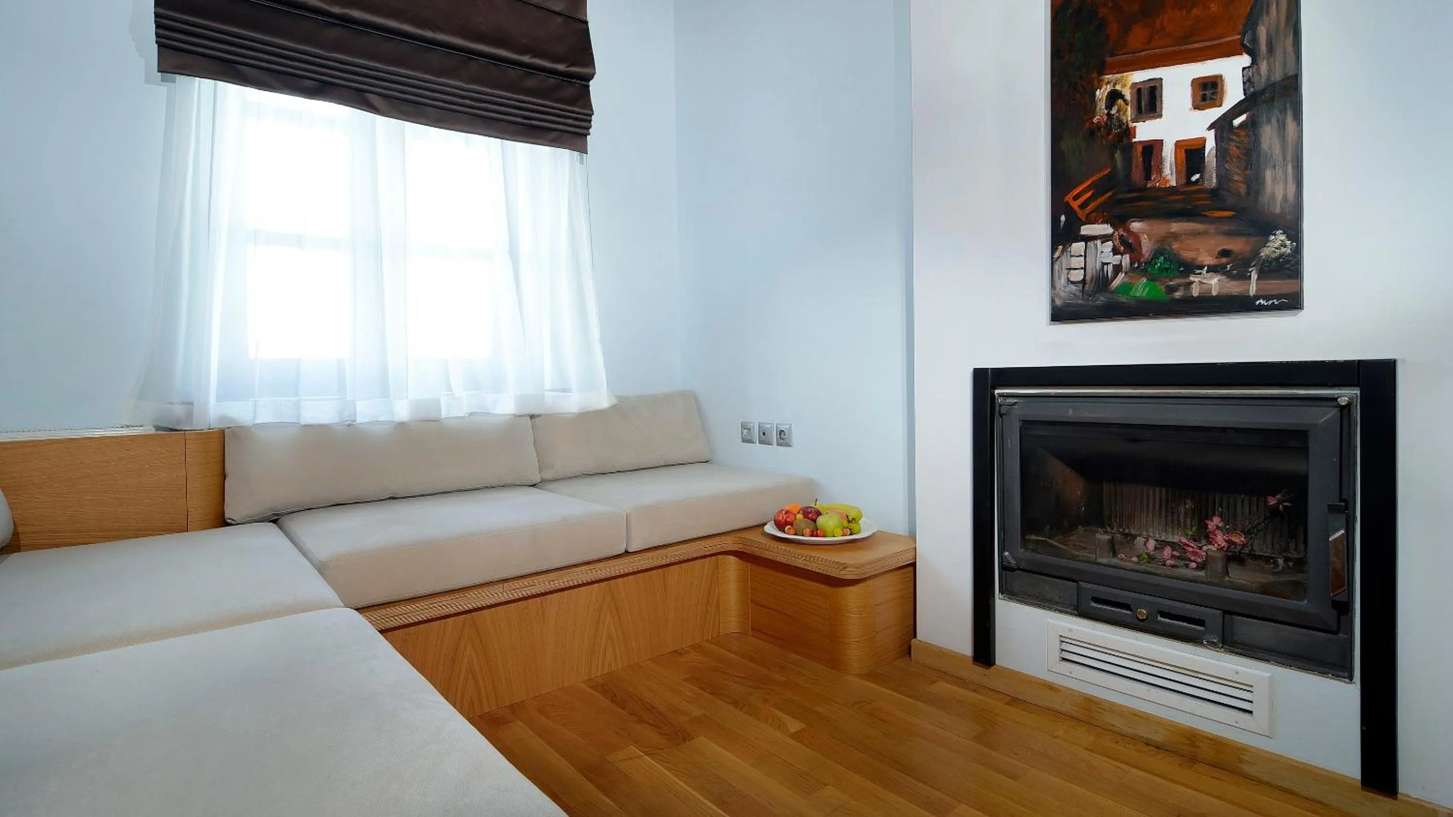 TV and multimedia in Dilofo Hotel Luxury Suites