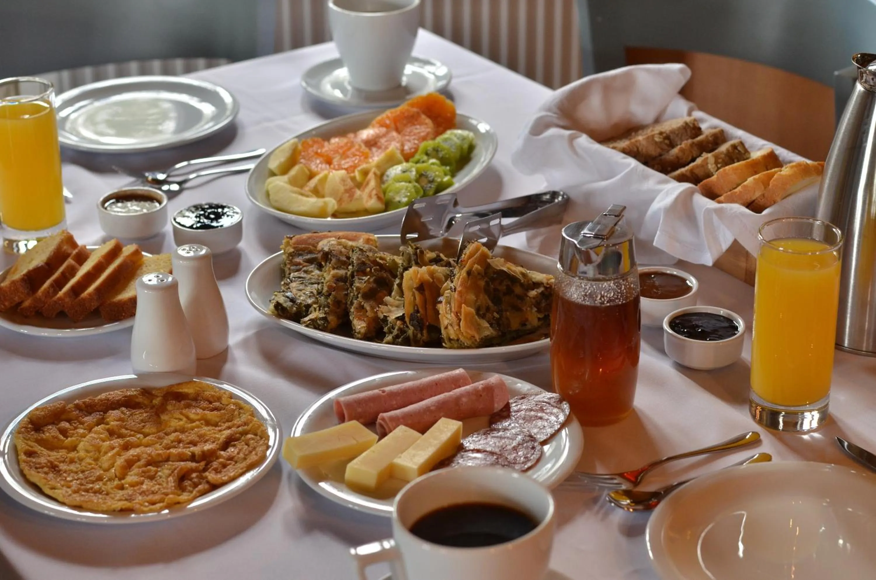 Breakfast in Dilofo Hotel Luxury Suites