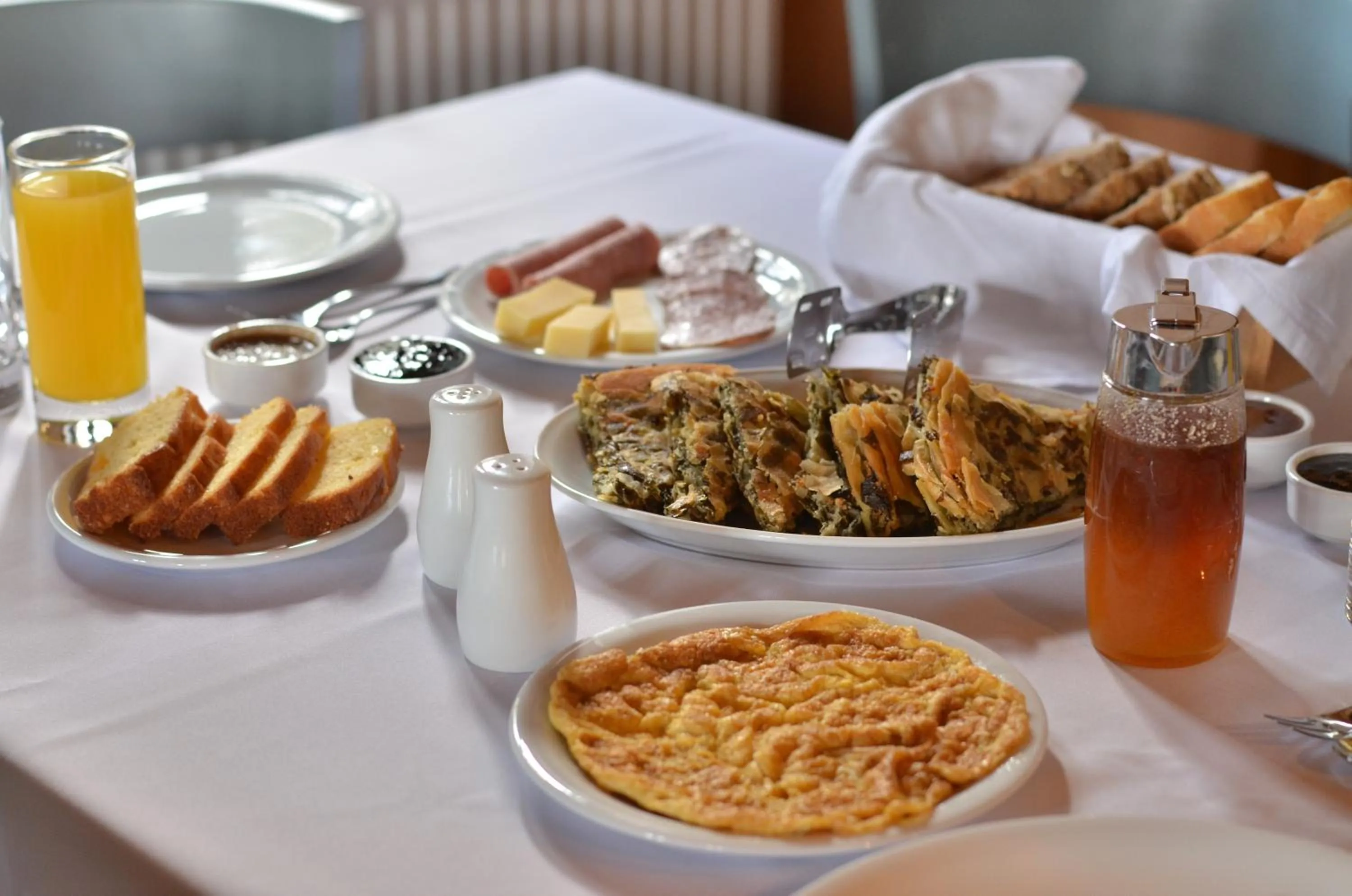Breakfast in Dilofo Hotel Luxury Suites