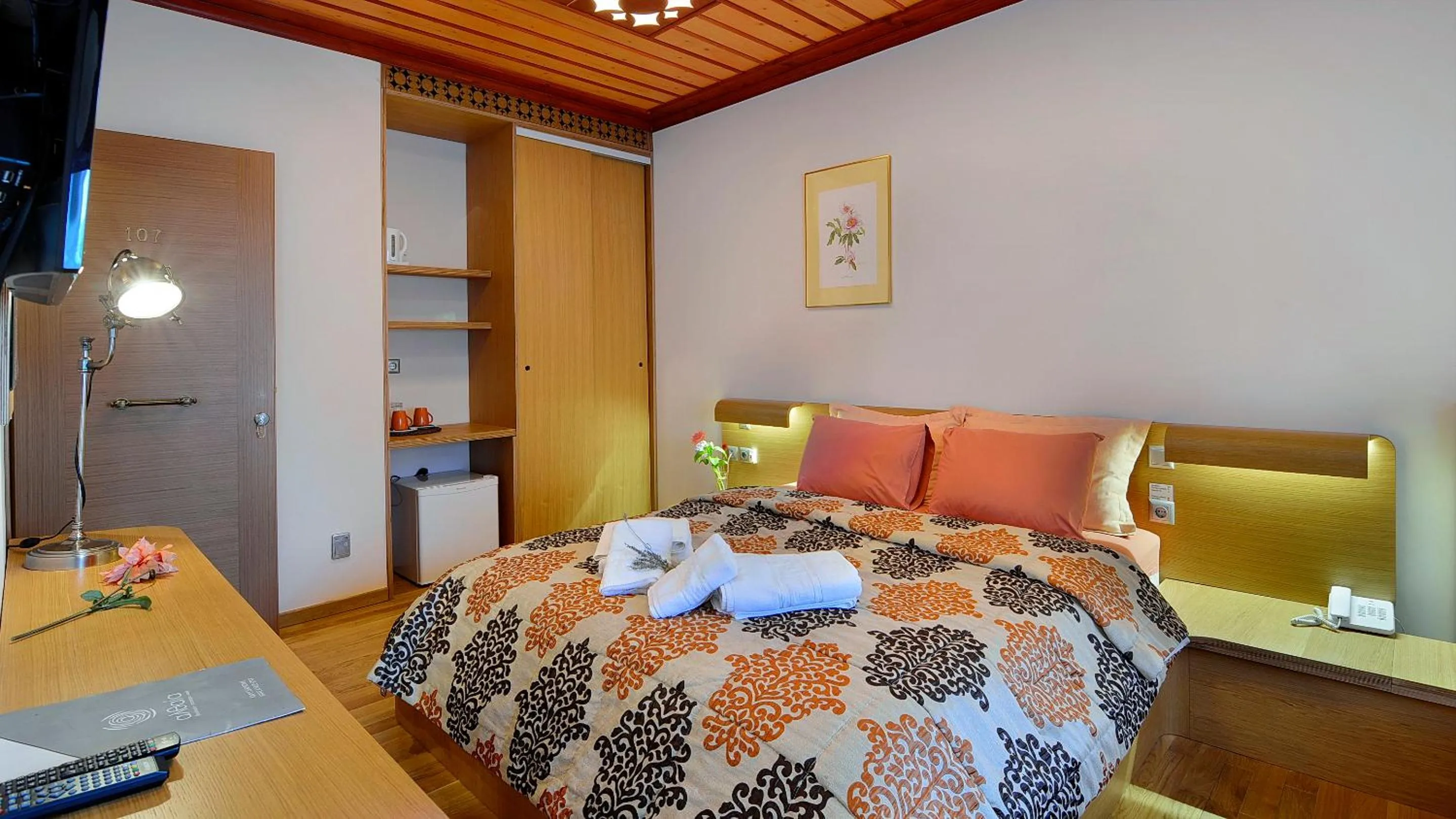 Bedroom, Bed in Dilofo Hotel Luxury Suites