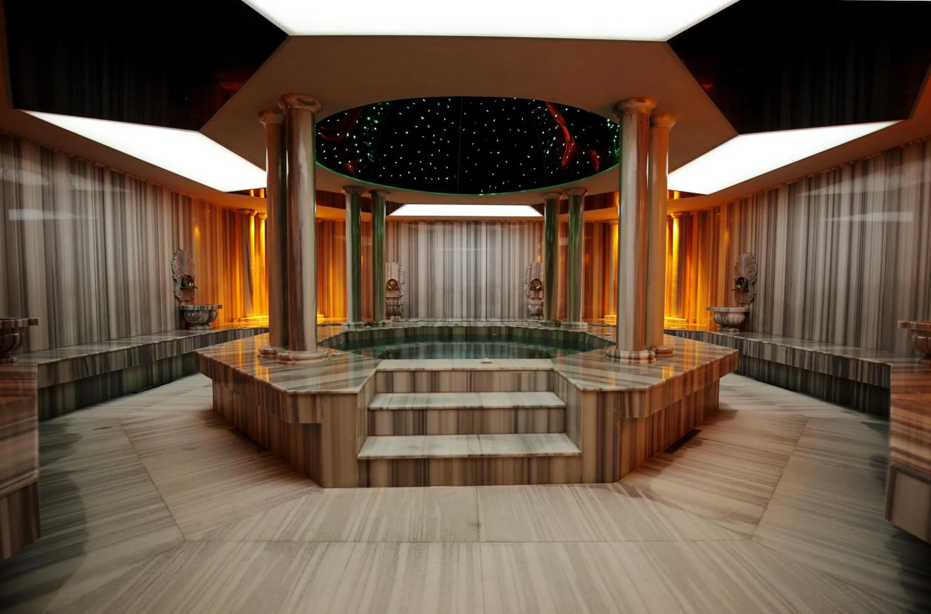 Public Bath in Pinehill Hotel & Suites