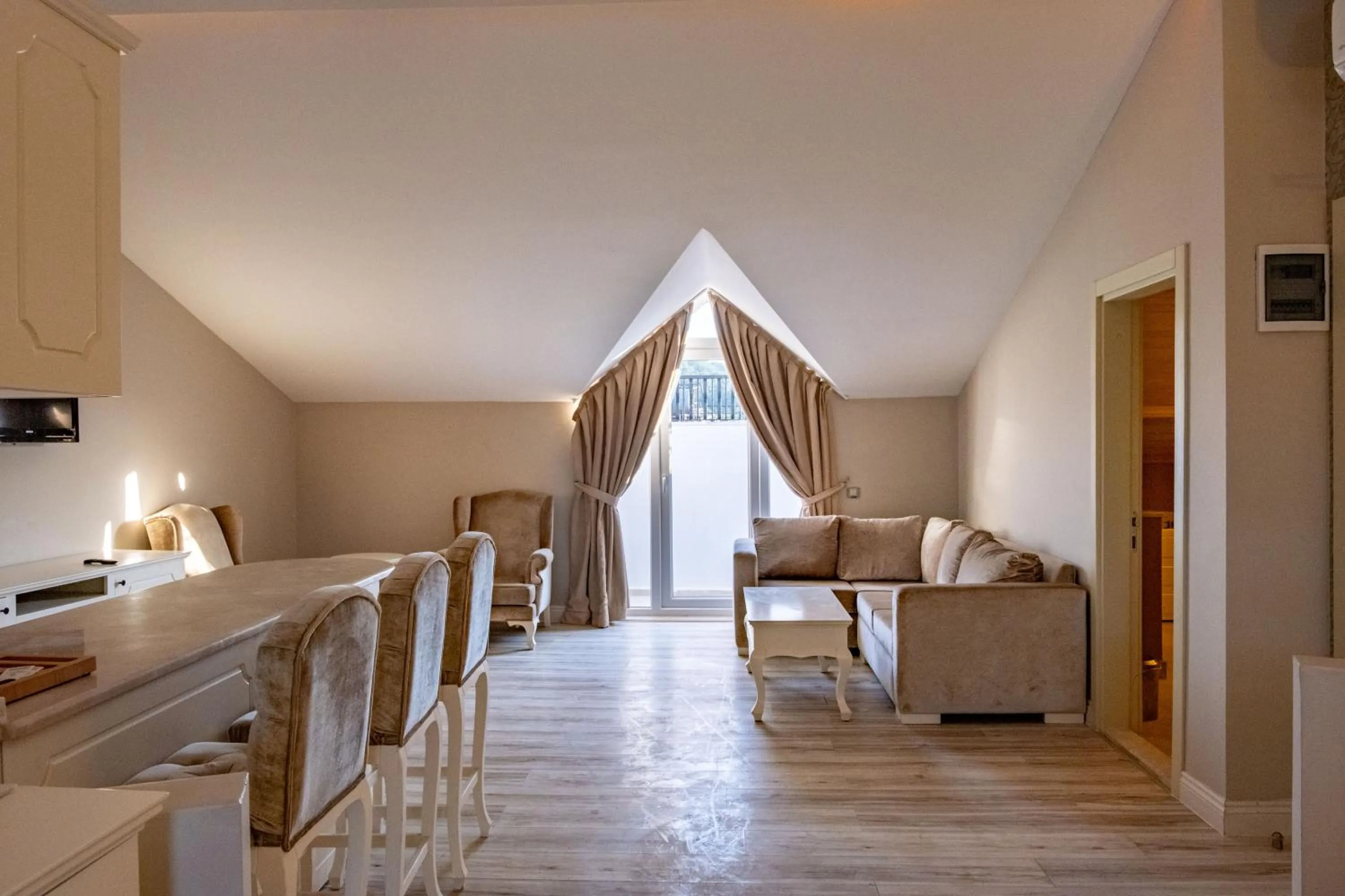 Bed in Pinehill Hotel & Suites