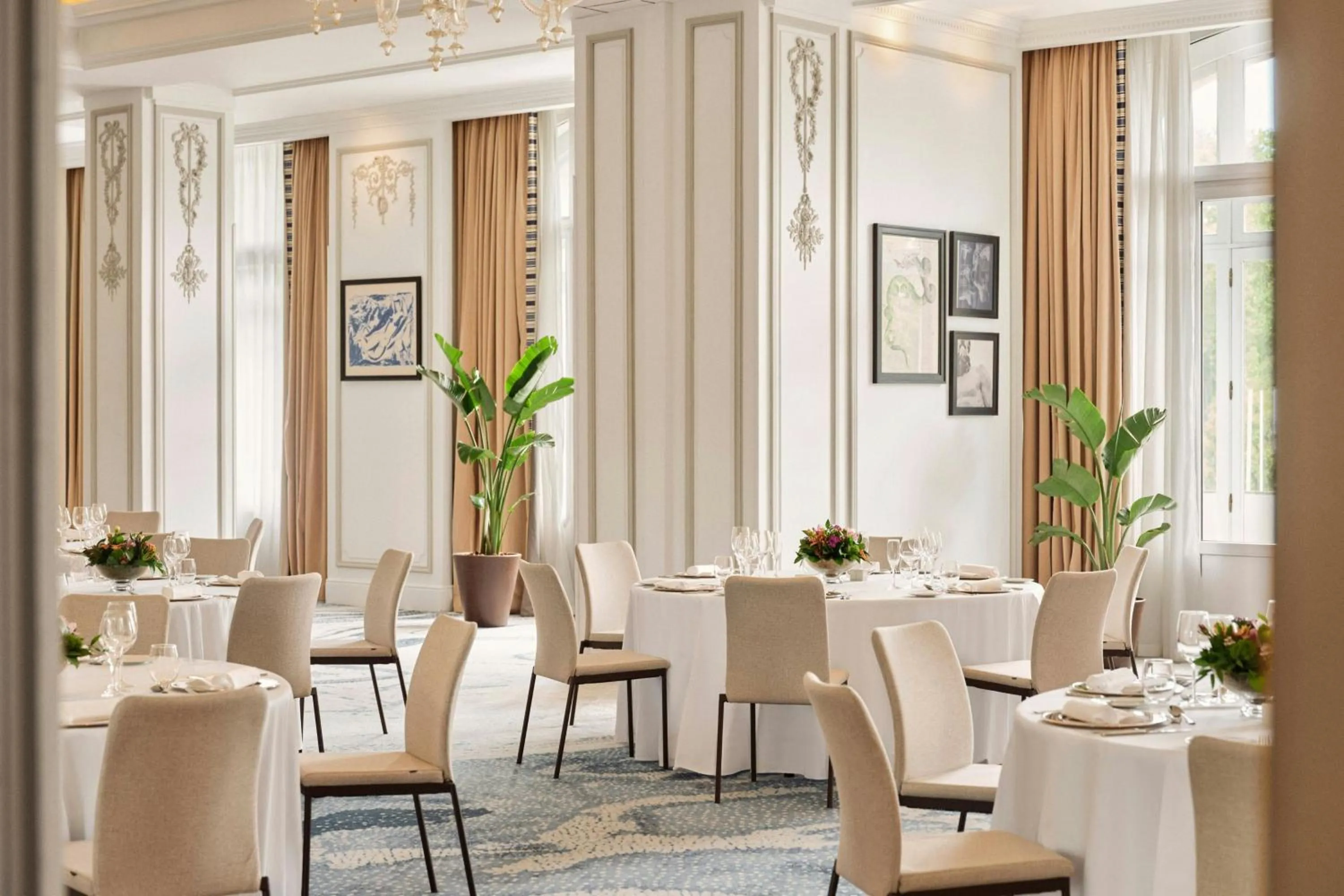 Meeting/conference room in The Palace, a Luxury Collection Hotel, Madrid