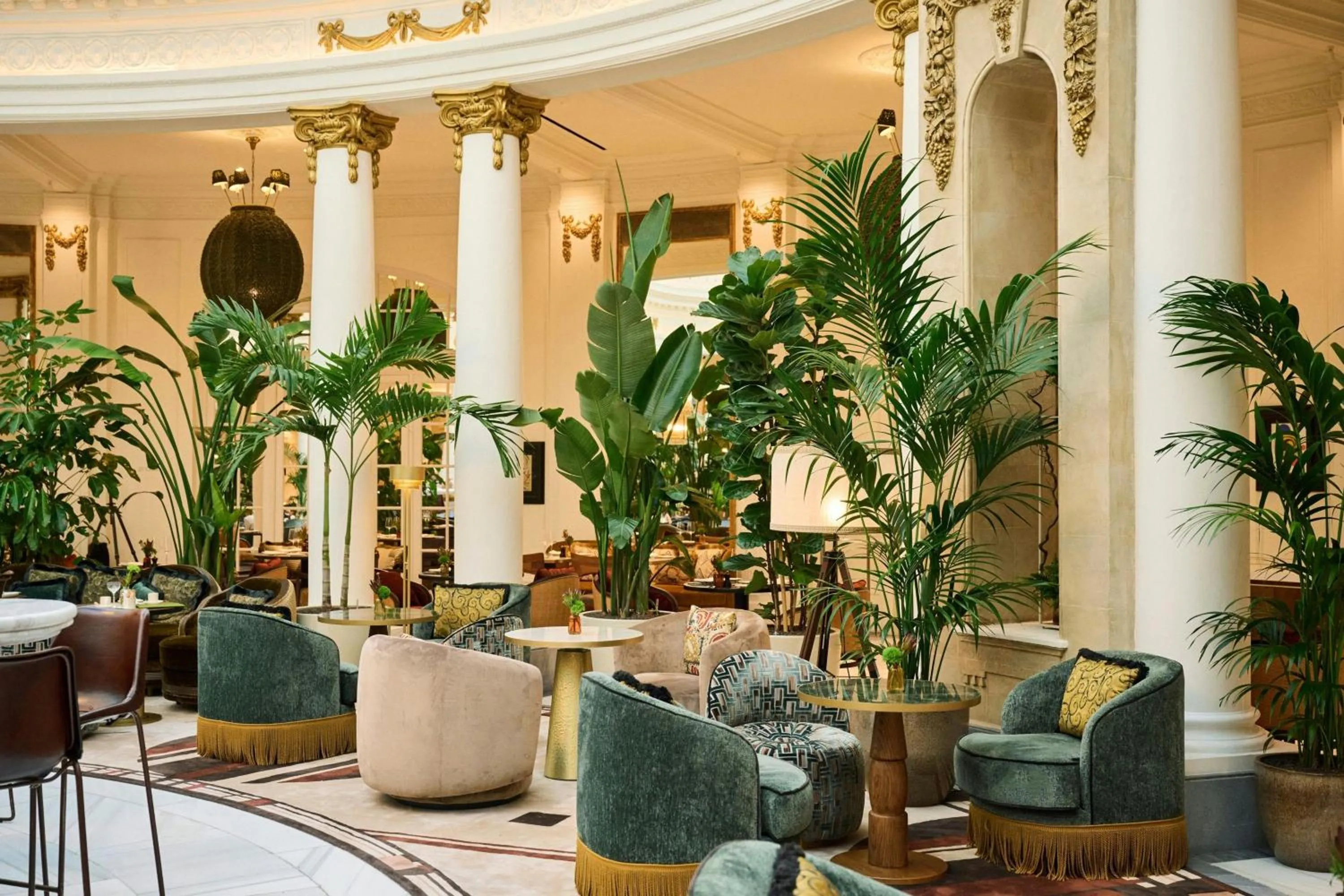 Lounge or bar in The Palace, a Luxury Collection Hotel, Madrid