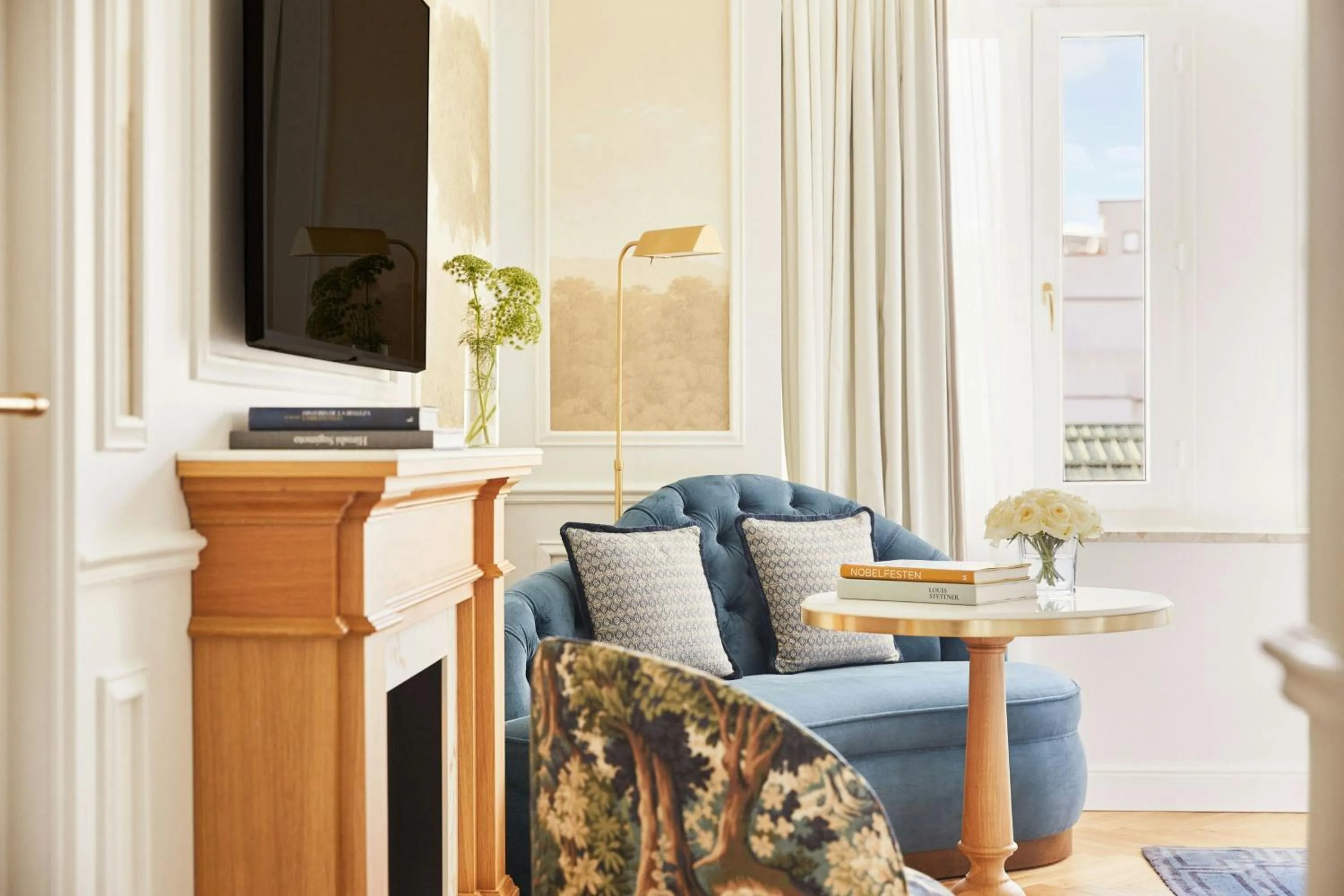 Photo of the whole room in The Palace, a Luxury Collection Hotel, Madrid