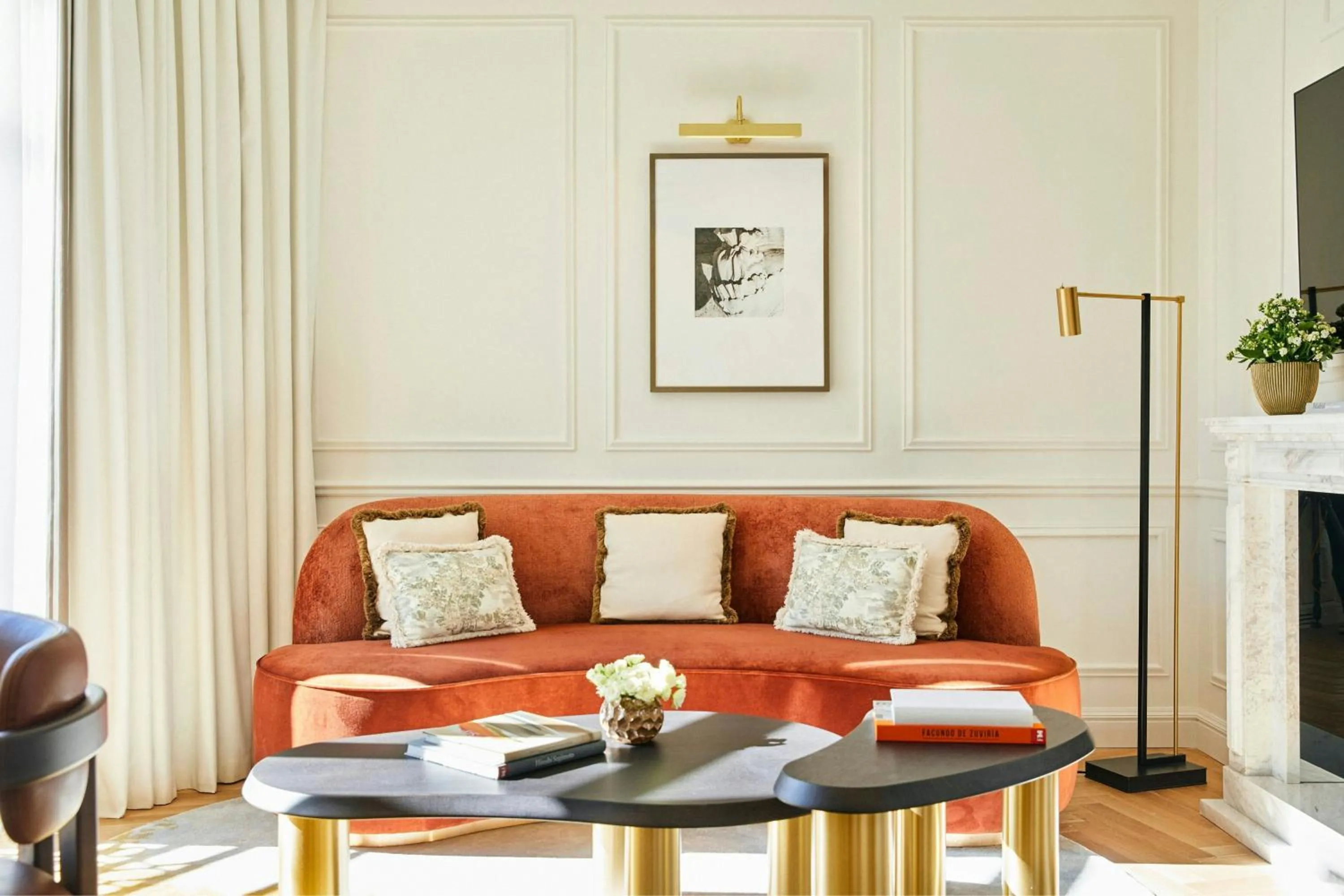 Living room in The Palace, a Luxury Collection Hotel, Madrid