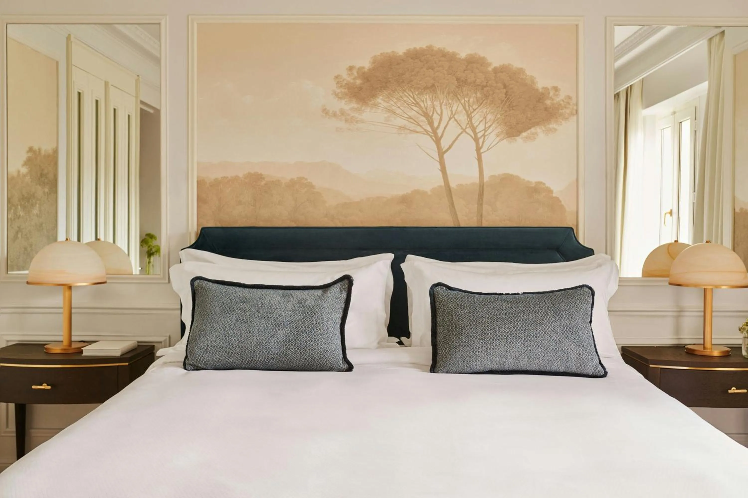 Photo of the whole room, Bed in The Palace, a Luxury Collection Hotel, Madrid