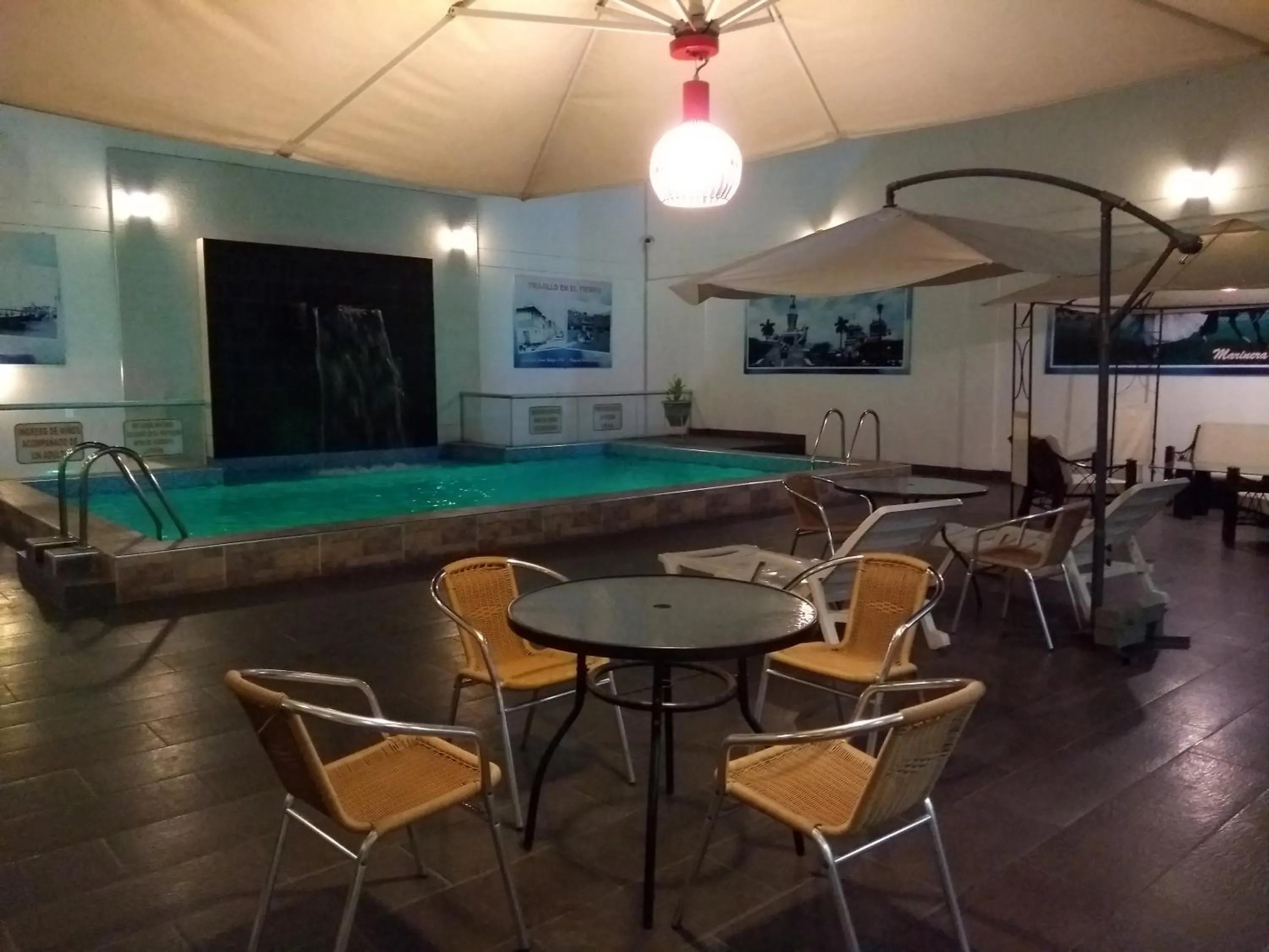 Swimming pool in Libertad Hotel