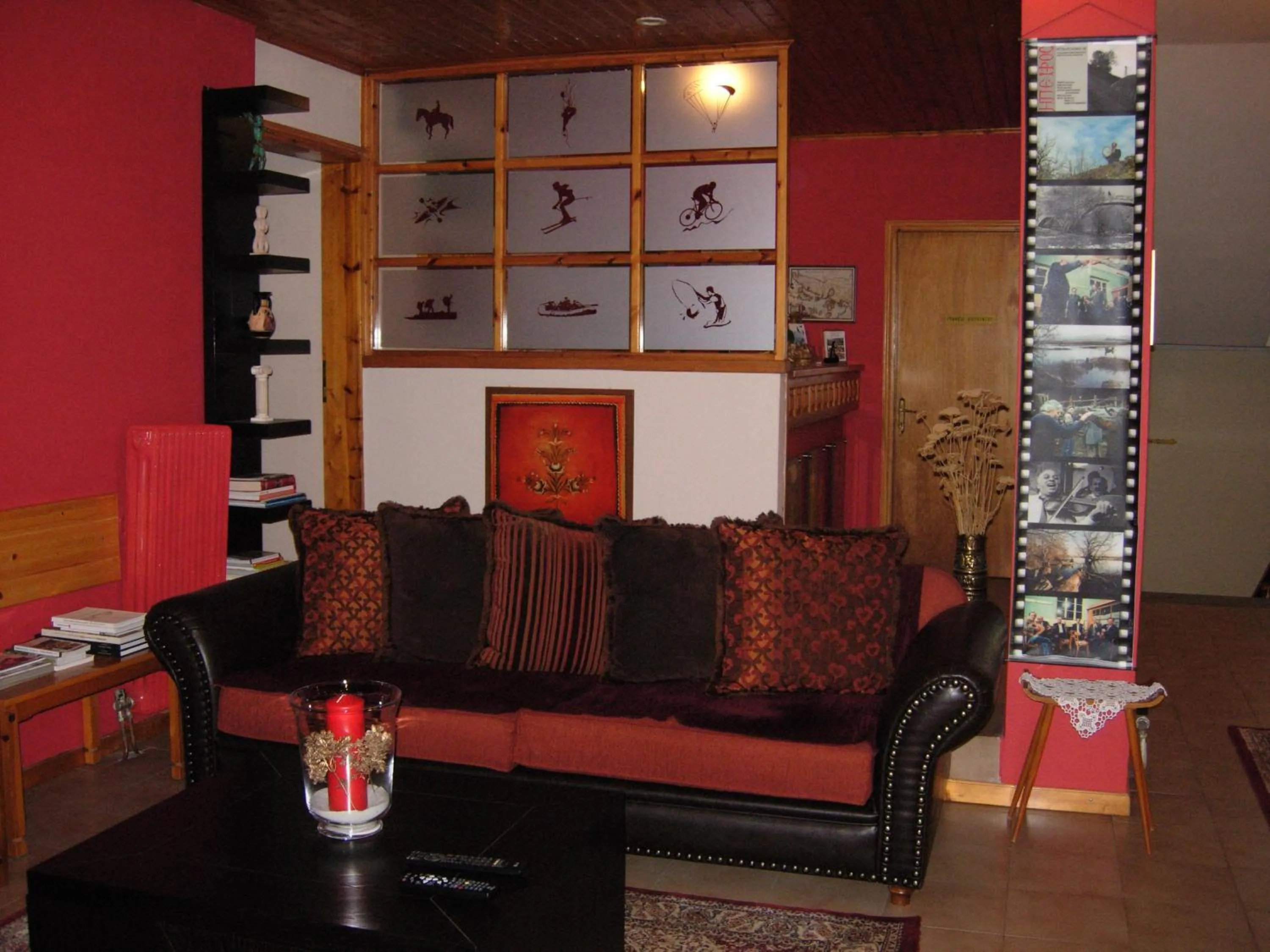 Lounge or bar in Hotel Faraggi