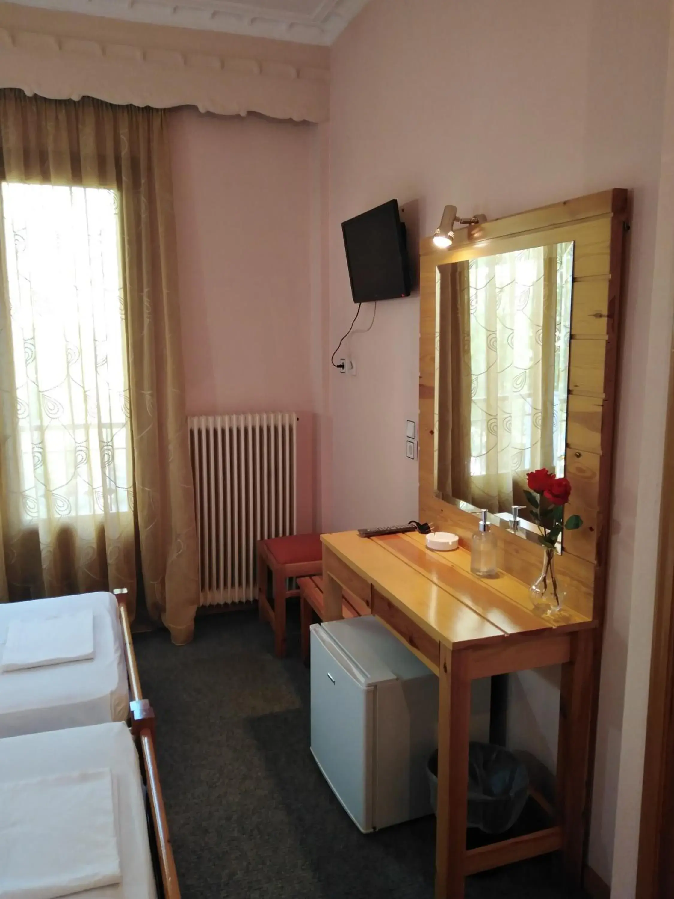 Small Twin Room in Hotel Faraggi Small Twin Room in Hotel Faraggi