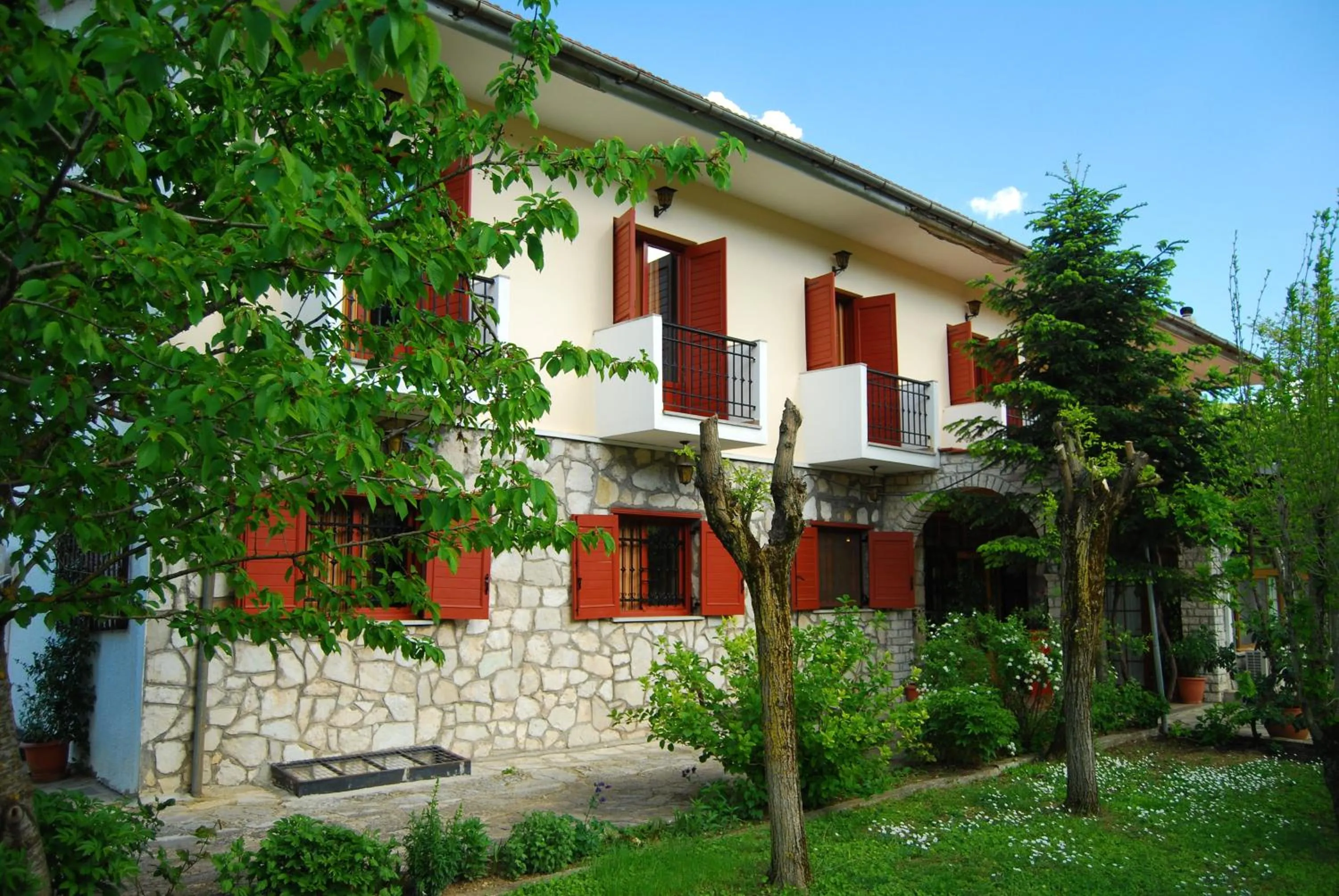 Property building in Hotel Faraggi