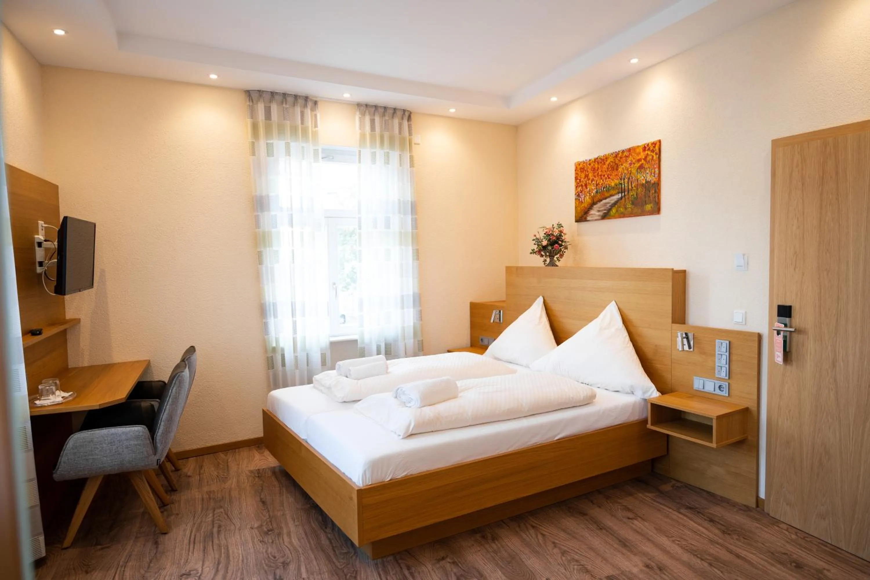 Photo of the whole room, Bed in Gasthause Zur Krone Hotel