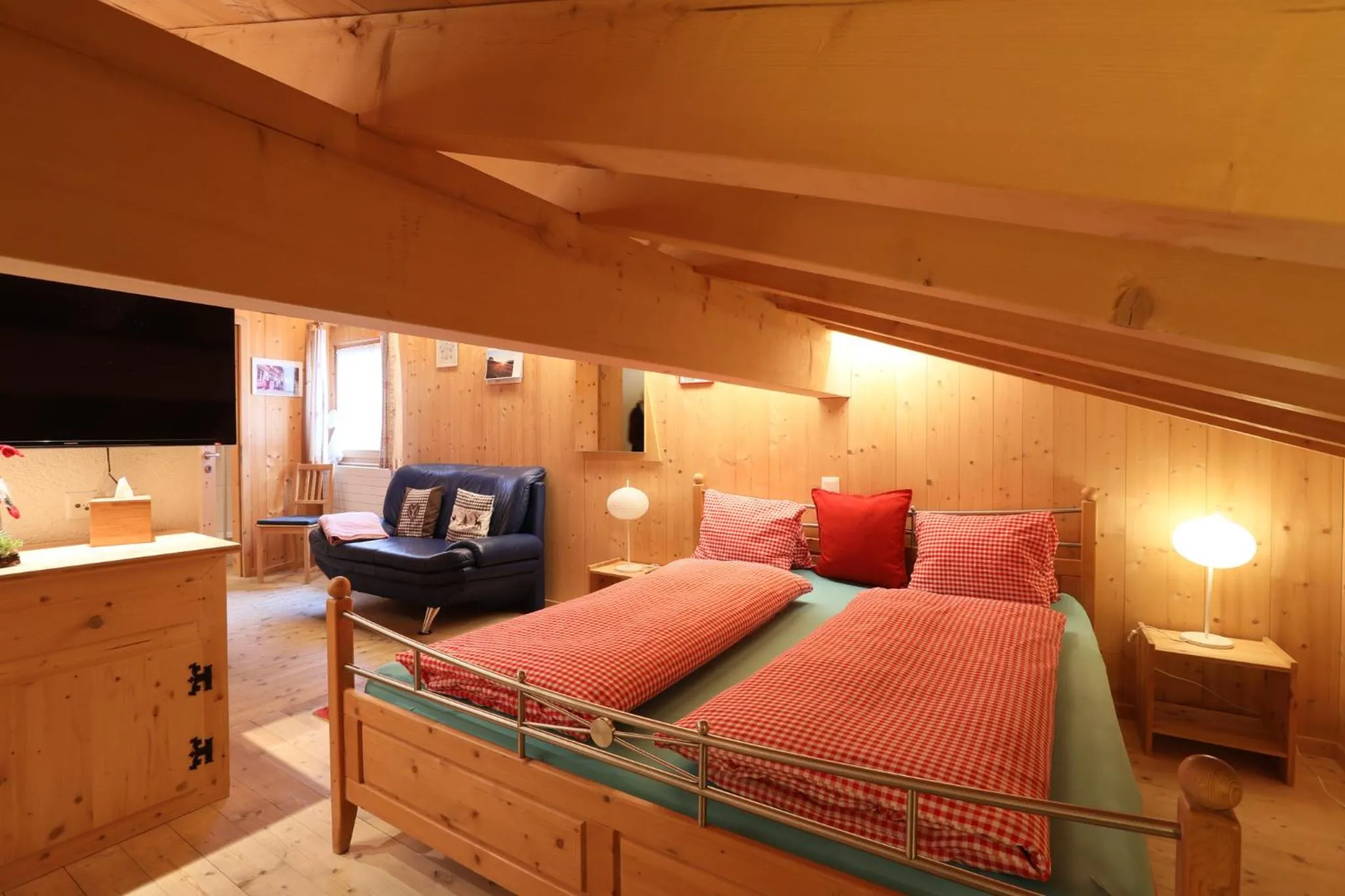 Photo of the whole room, Bed in B&B Stiffler-Huus