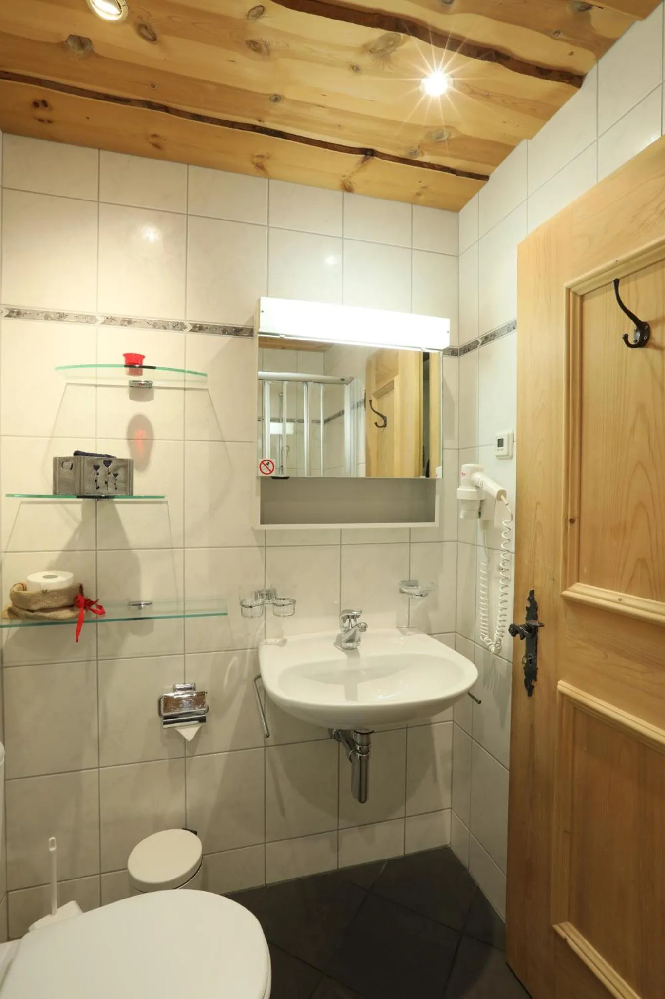 Bathroom in B&B Stiffler-Huus