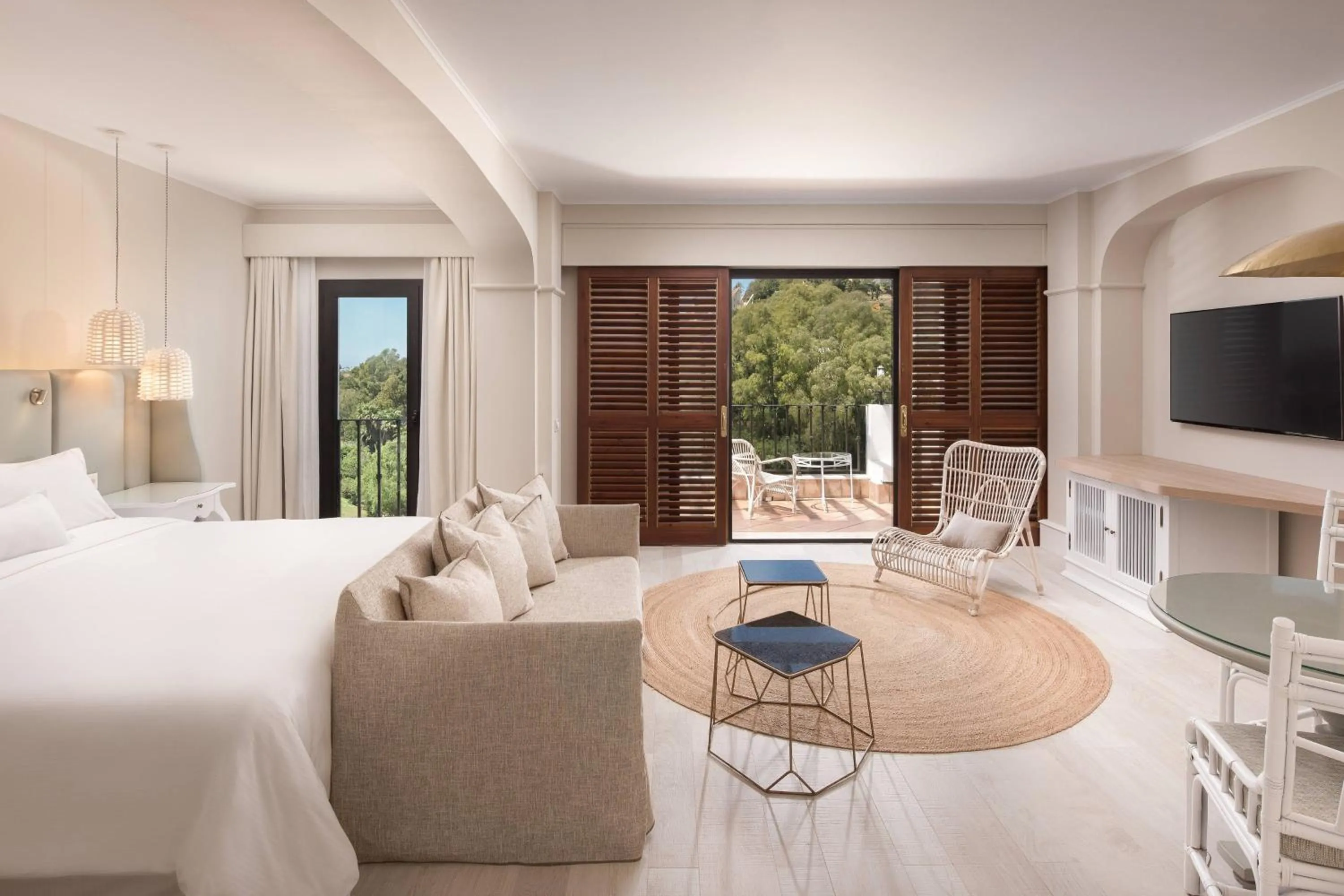 Photo of the whole room, Bed in The Westin La Quinta Golf Resort & Spa, Benahavis, Marbella