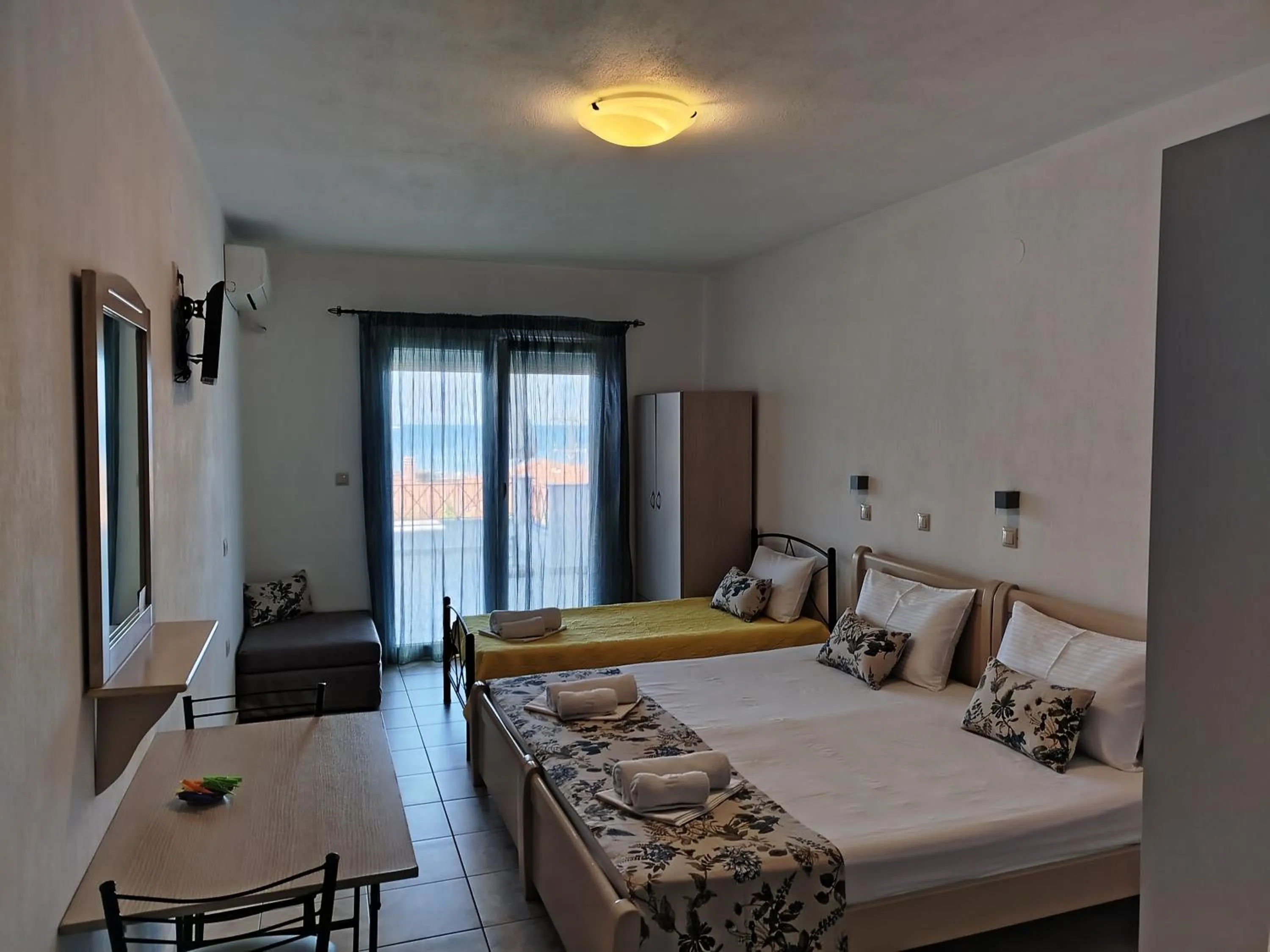 Bed in RG Studios Thassos