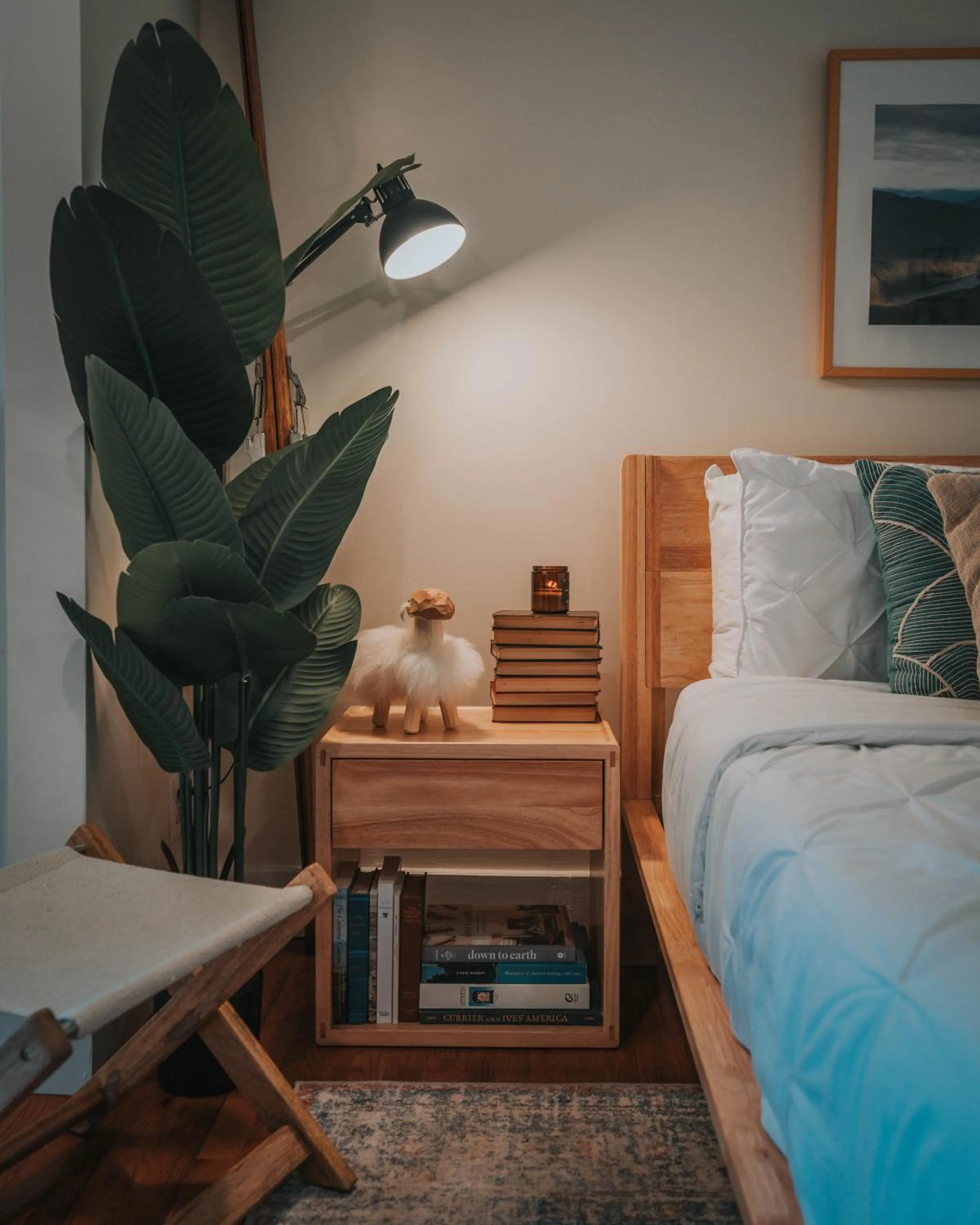 Bed in Willow Pond Motel